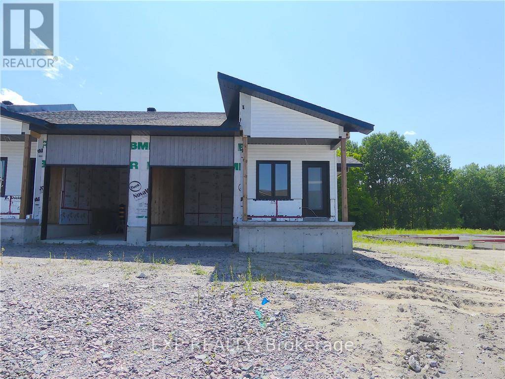 Renfrew, ON K7V0C4,336 FORESTVIEW CRESCENT