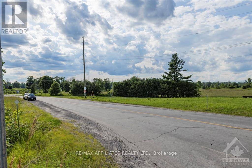 Mississippi Mills, ON K0A2X0,112 CEDAR HILL SIDE ROAD
