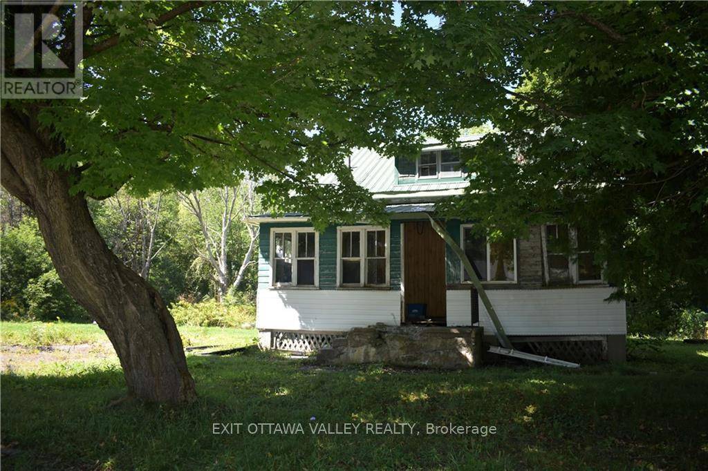 Kawartha Lakes, ON K0M2B0,30 RICHMOND STREET W