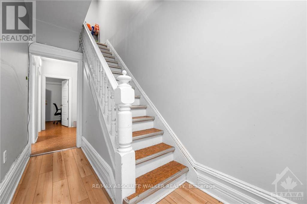 Ottawa, ON K1R6M4,141 PRIMROSE AVENUE