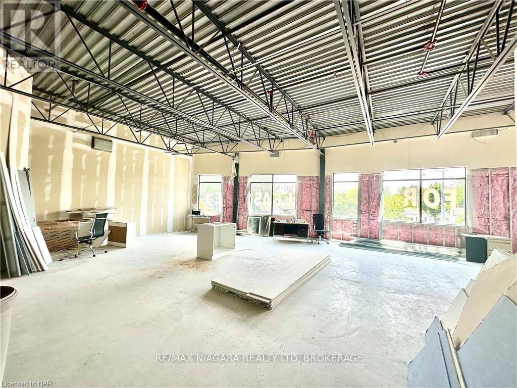St. Catharines (fairview), ON L2N1C2,359 CARLTON ST #203