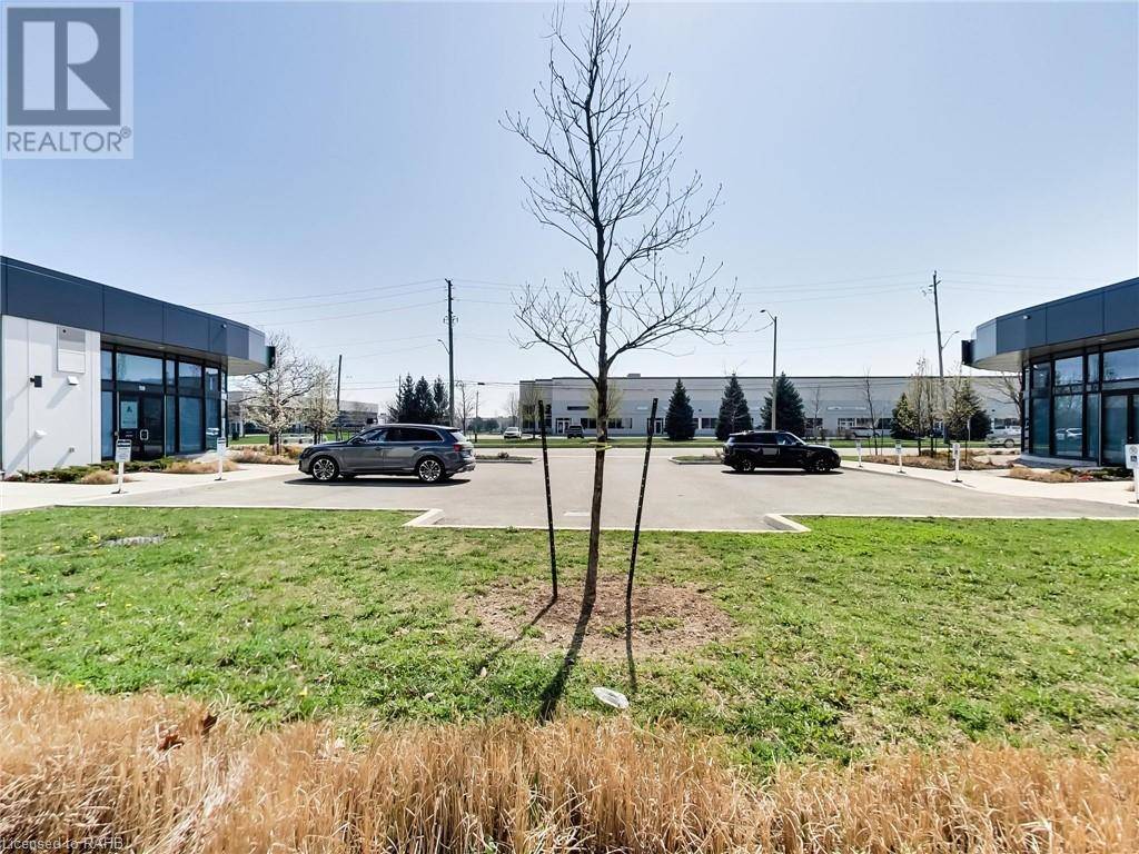 Burlington, ON L7L5Z1,5045 MAINWAY Boulevard Unit# 201