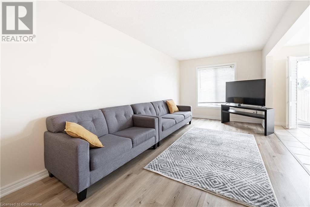 Hamilton, ON L9A5G2,1148 UPPER WENTWORTH Street