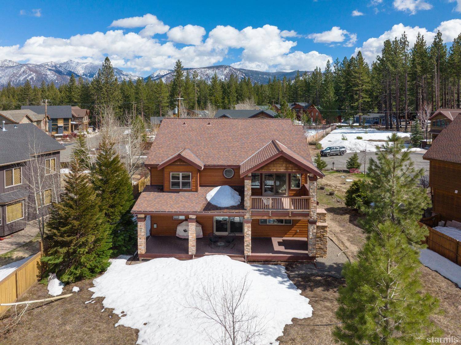 South Lake Tahoe, CA 96150,611 Pyramid Court