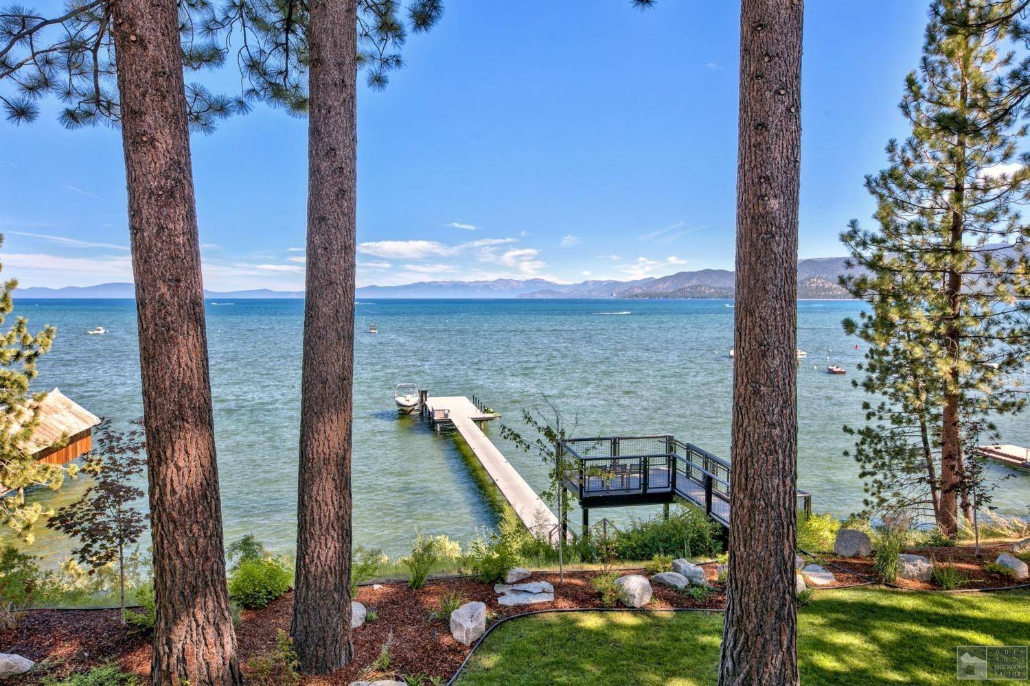 973 Lakeview Ave, South Lake Tahoe