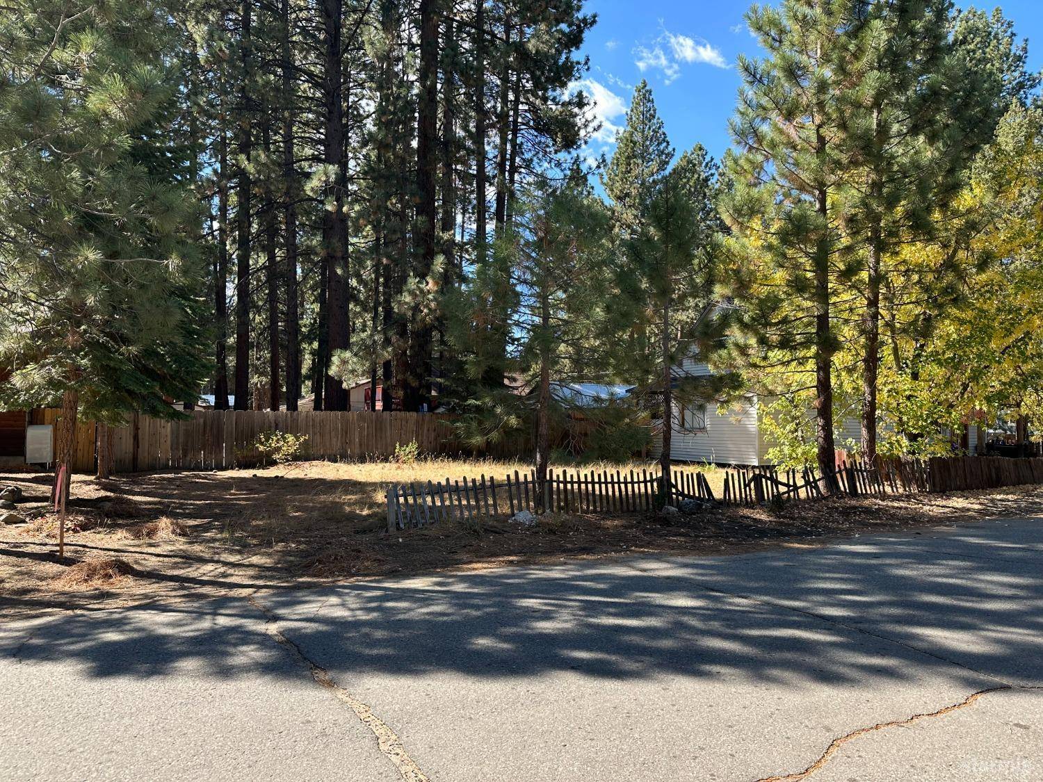 South Lake Tahoe, CA 96150,1182 Reno Avenue