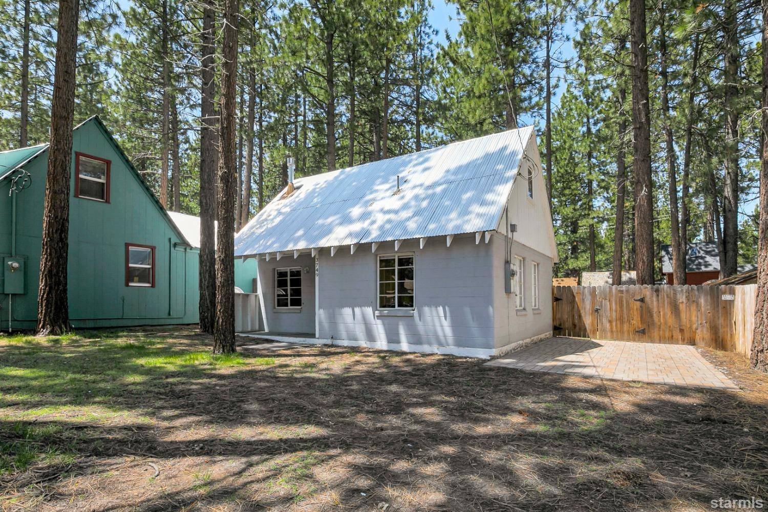 South Lake Tahoe, CA 96150,3749 Larch Avenue