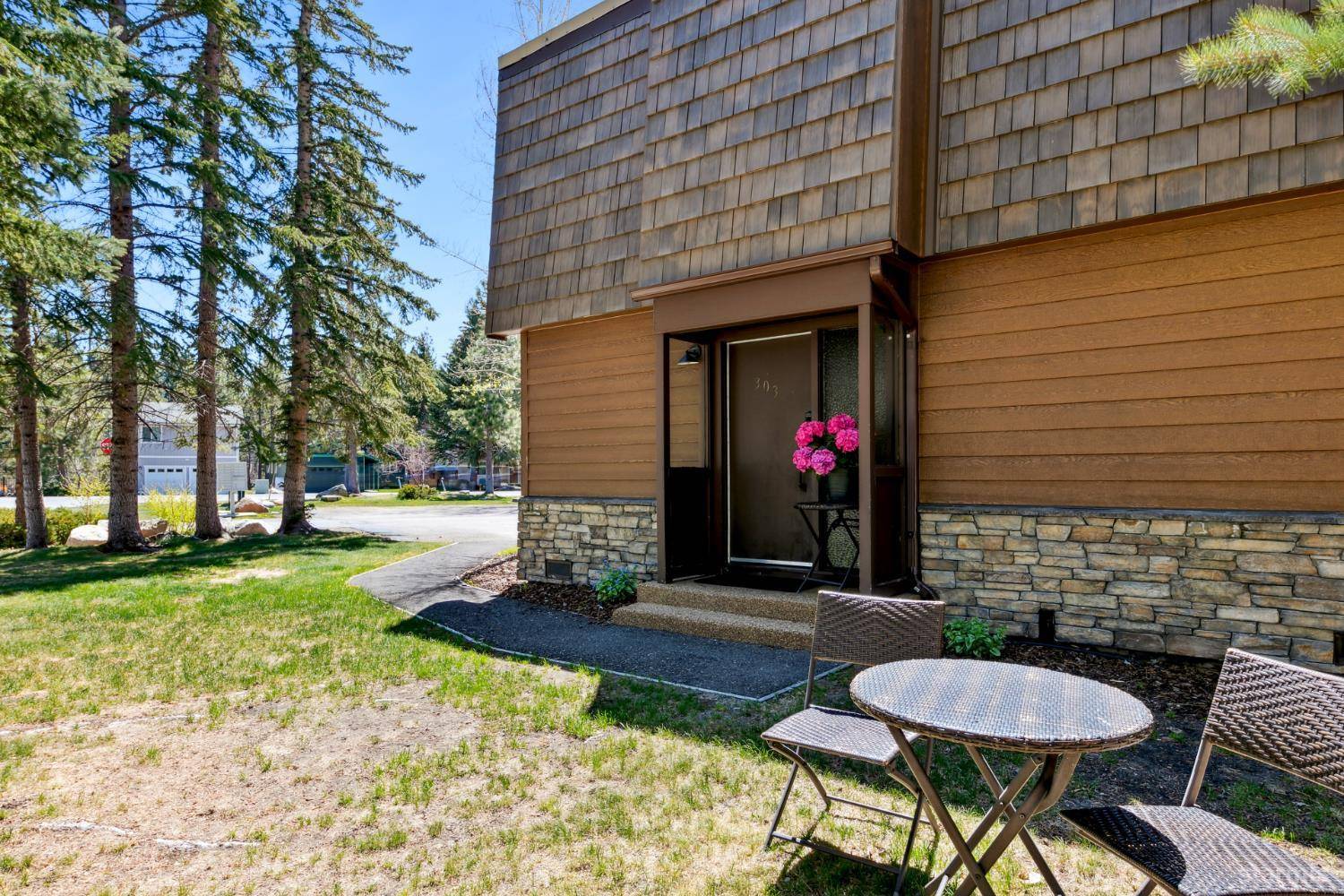 South Lake Tahoe, CA 96150,552 Christie Drive #303