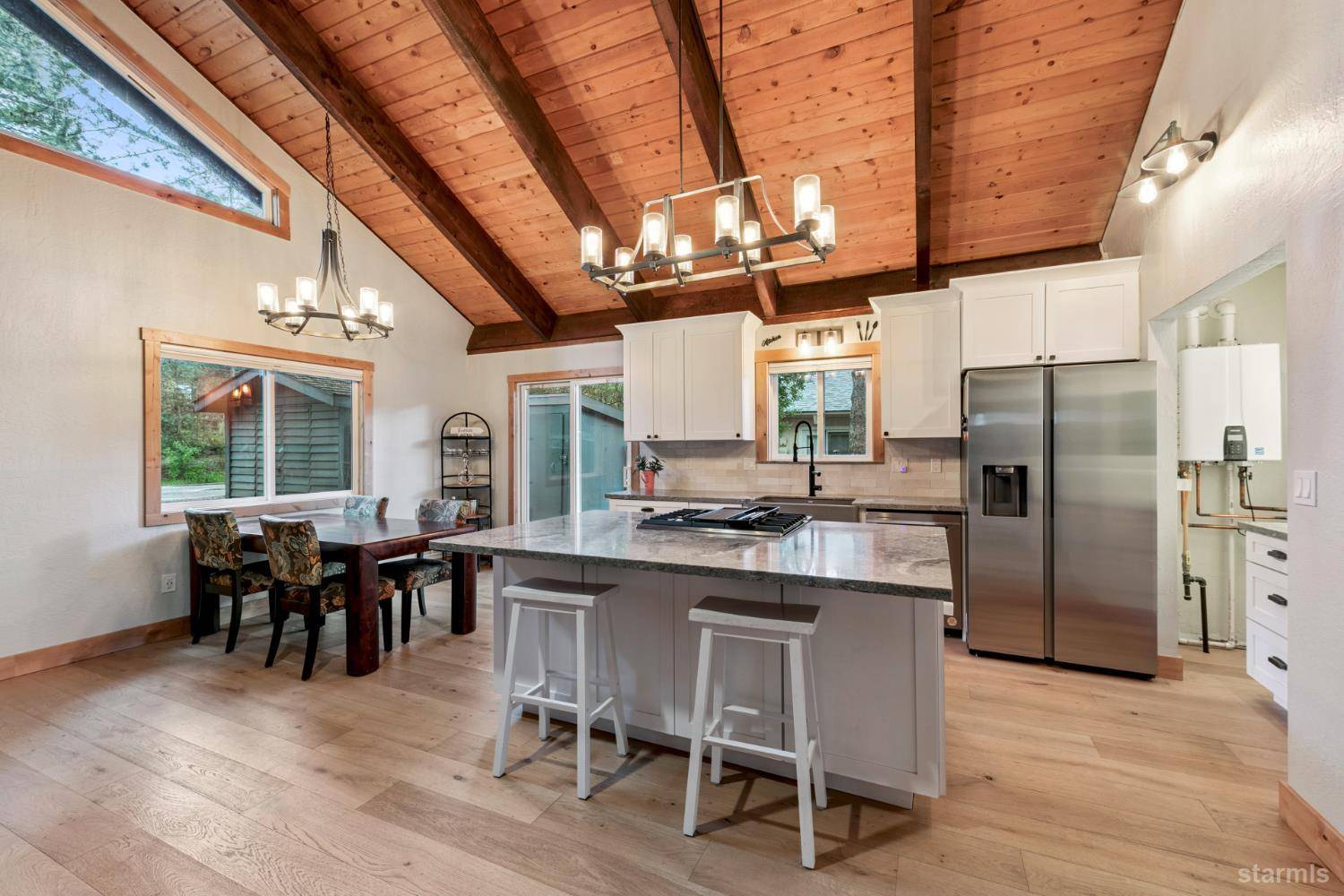 South Lake Tahoe, CA 96150,1617 Cree Street