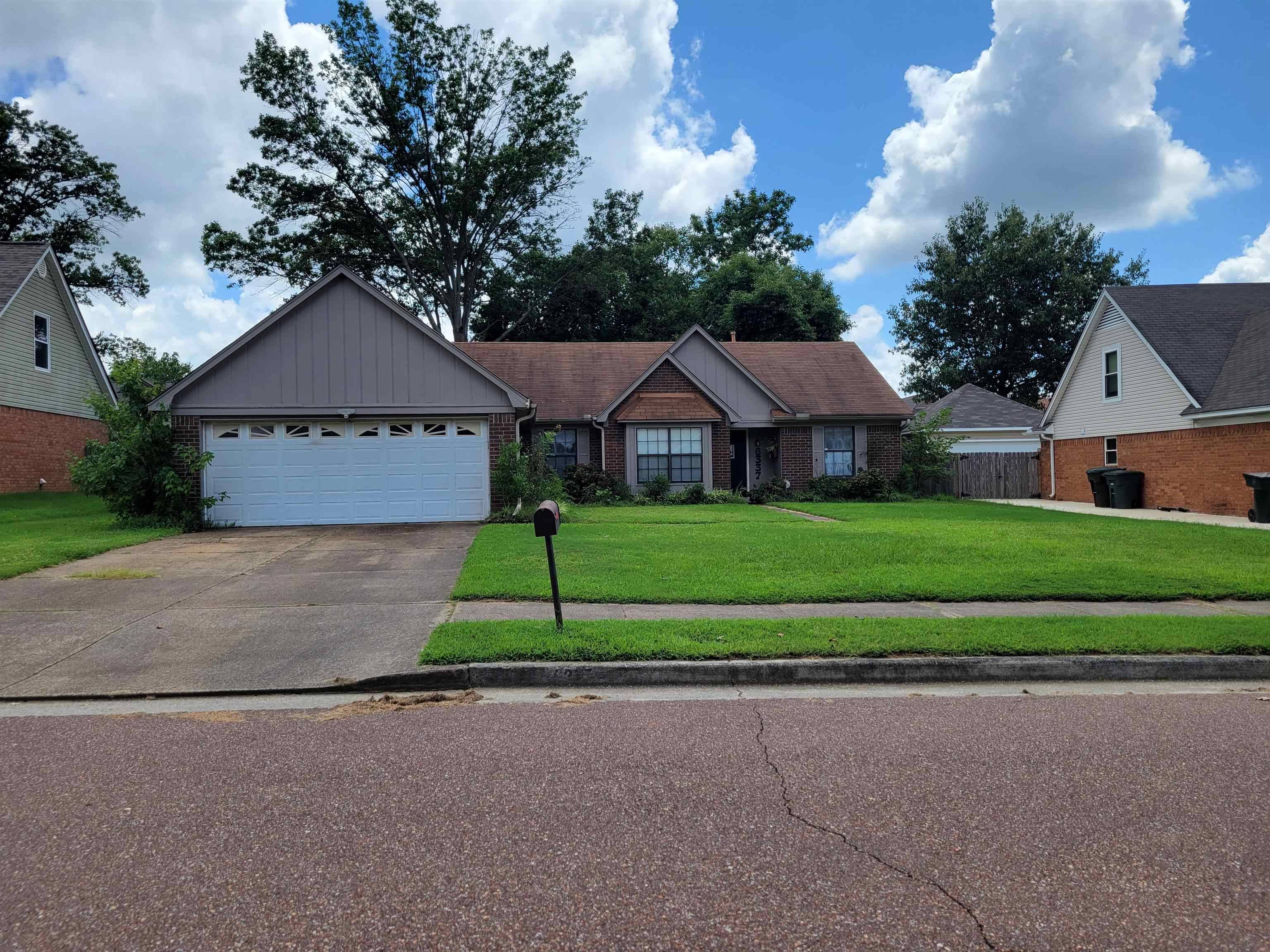 Bartlett, TN 38135,6337 EASTBRIER DR