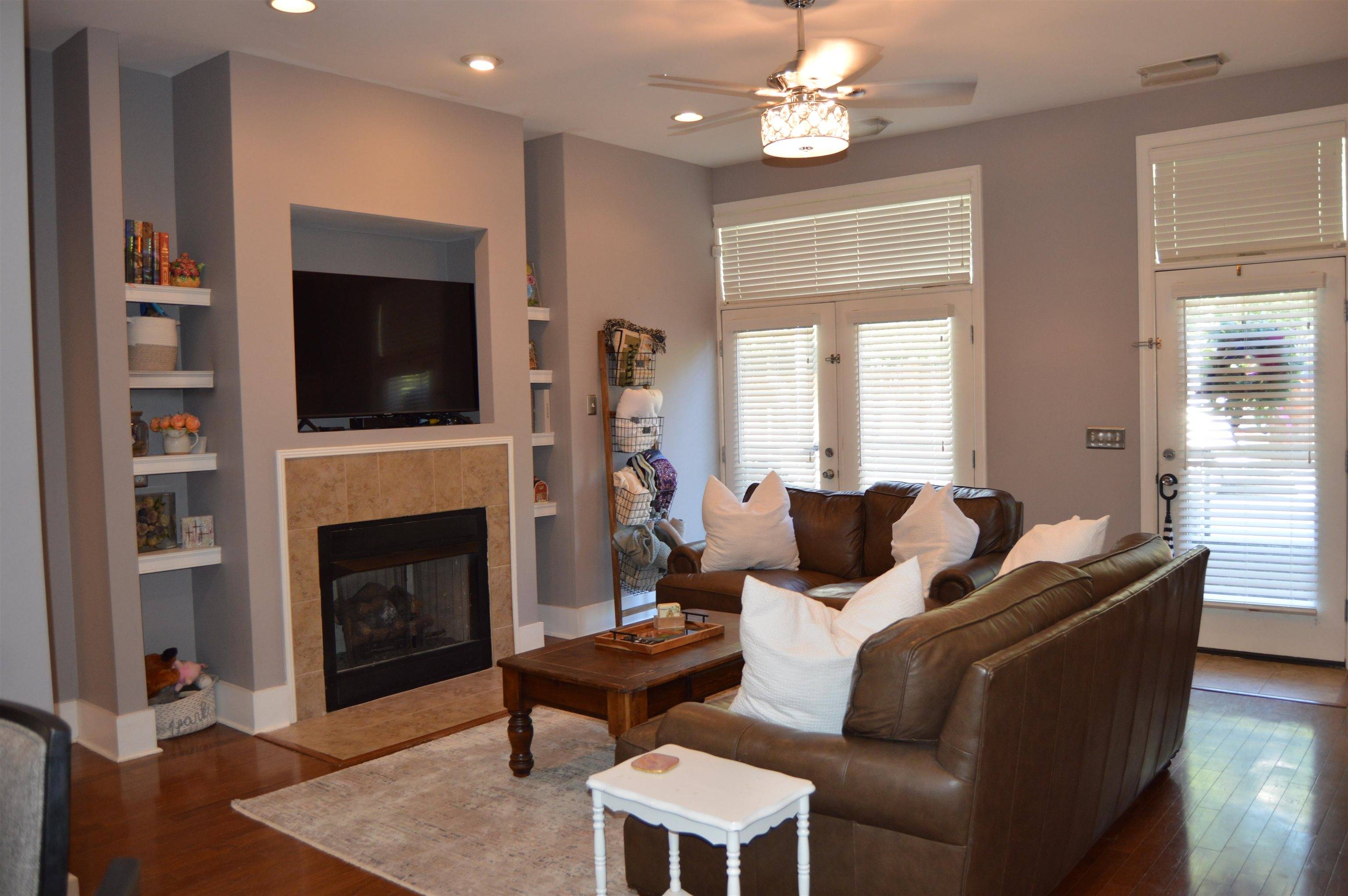 Memphis, TN 38103,614 TENNESSEE ST #101