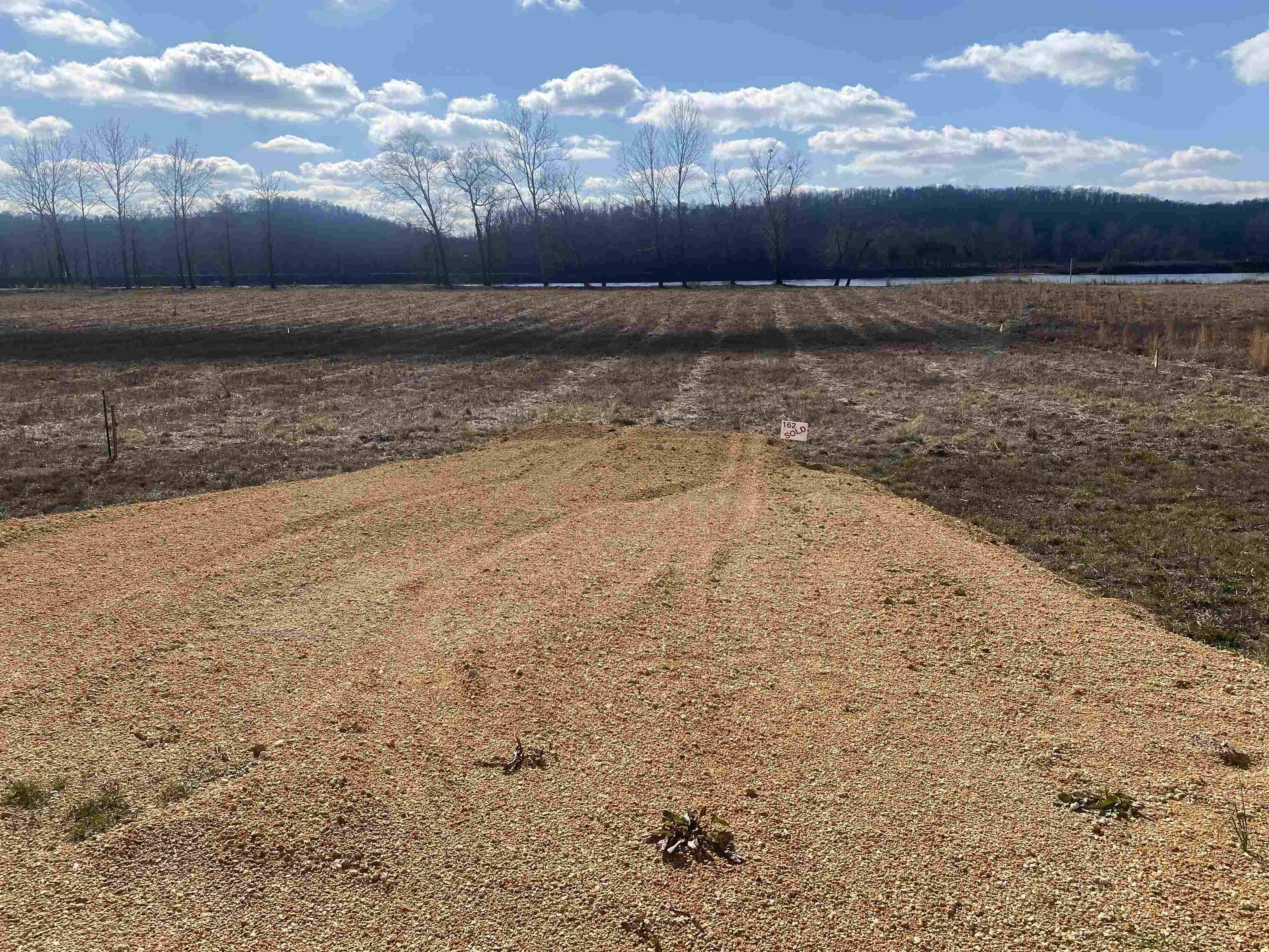 Clifton, TN 38425-9999,000 HARDIN BOTTOM RIVER RD