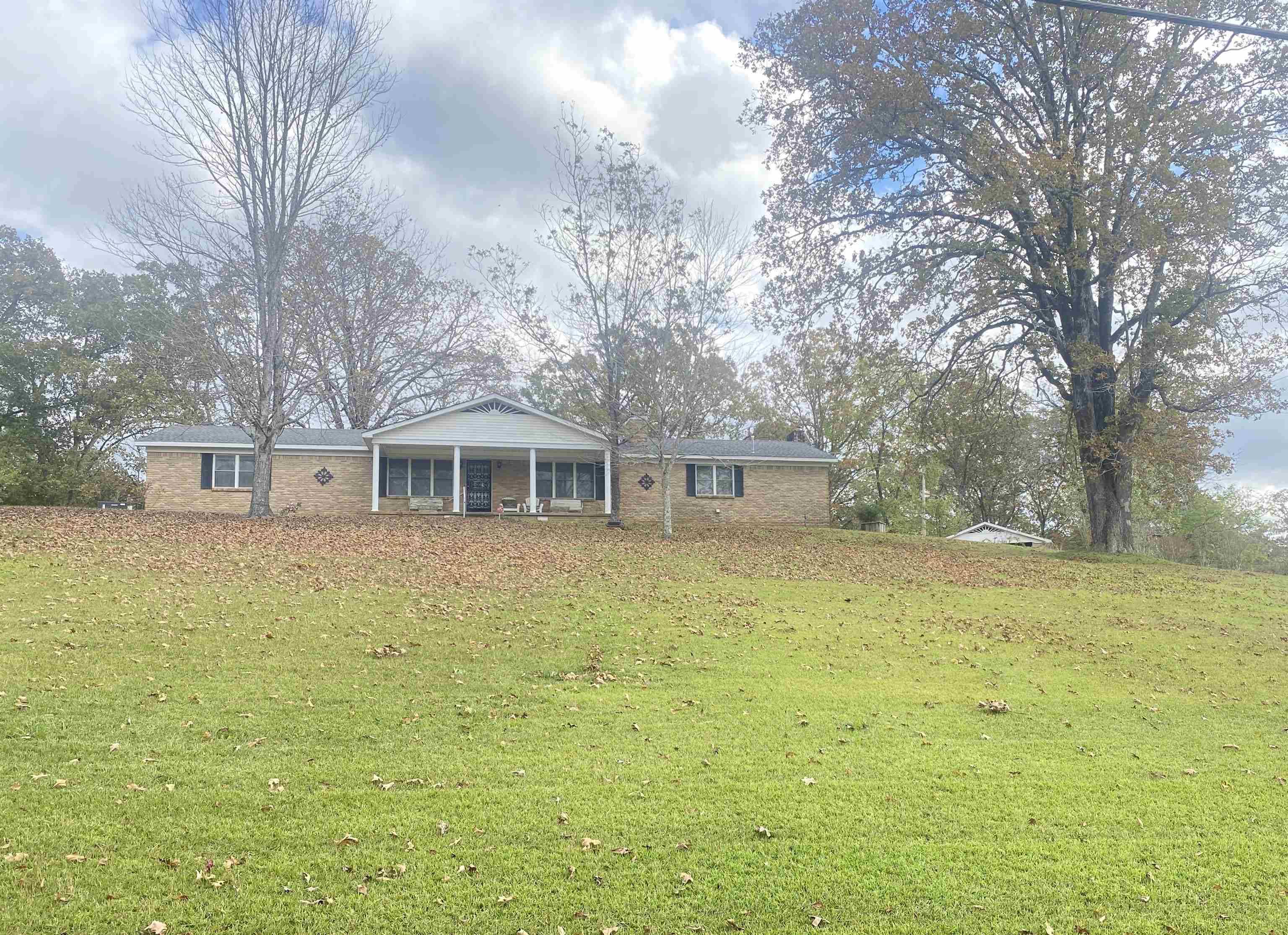 Selmer, TN 38375,1325 PEACH ST