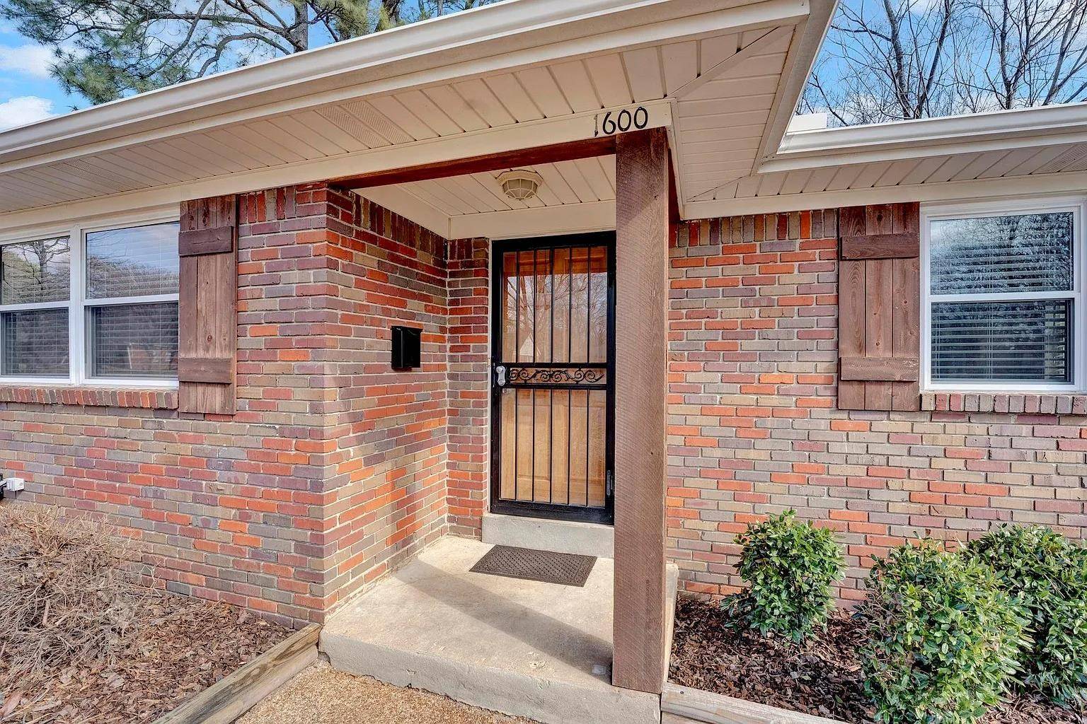 Memphis, TN 38119,1600 ESTATE DR