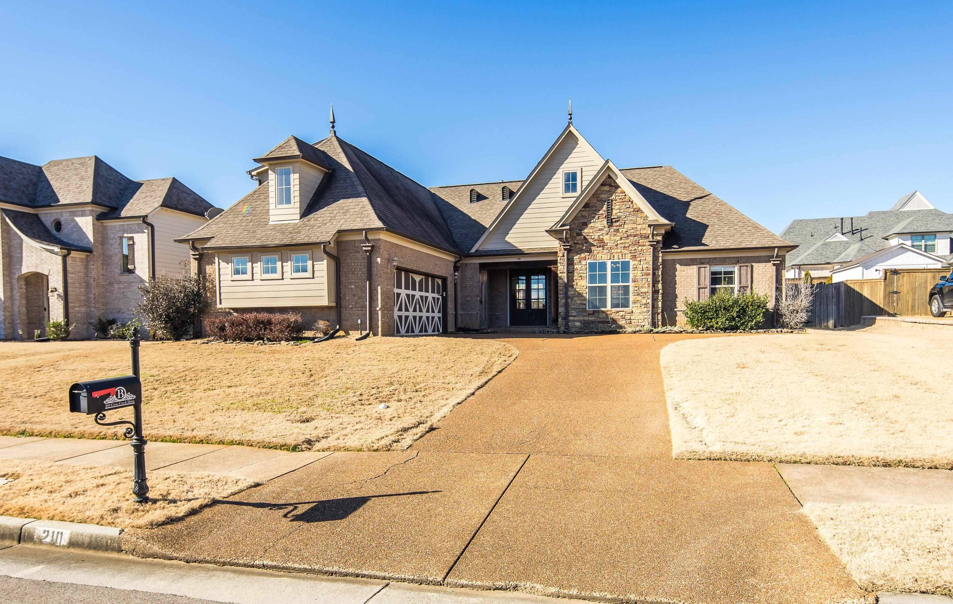 Oakland, TN 38060,210 CROSS CREEK DR