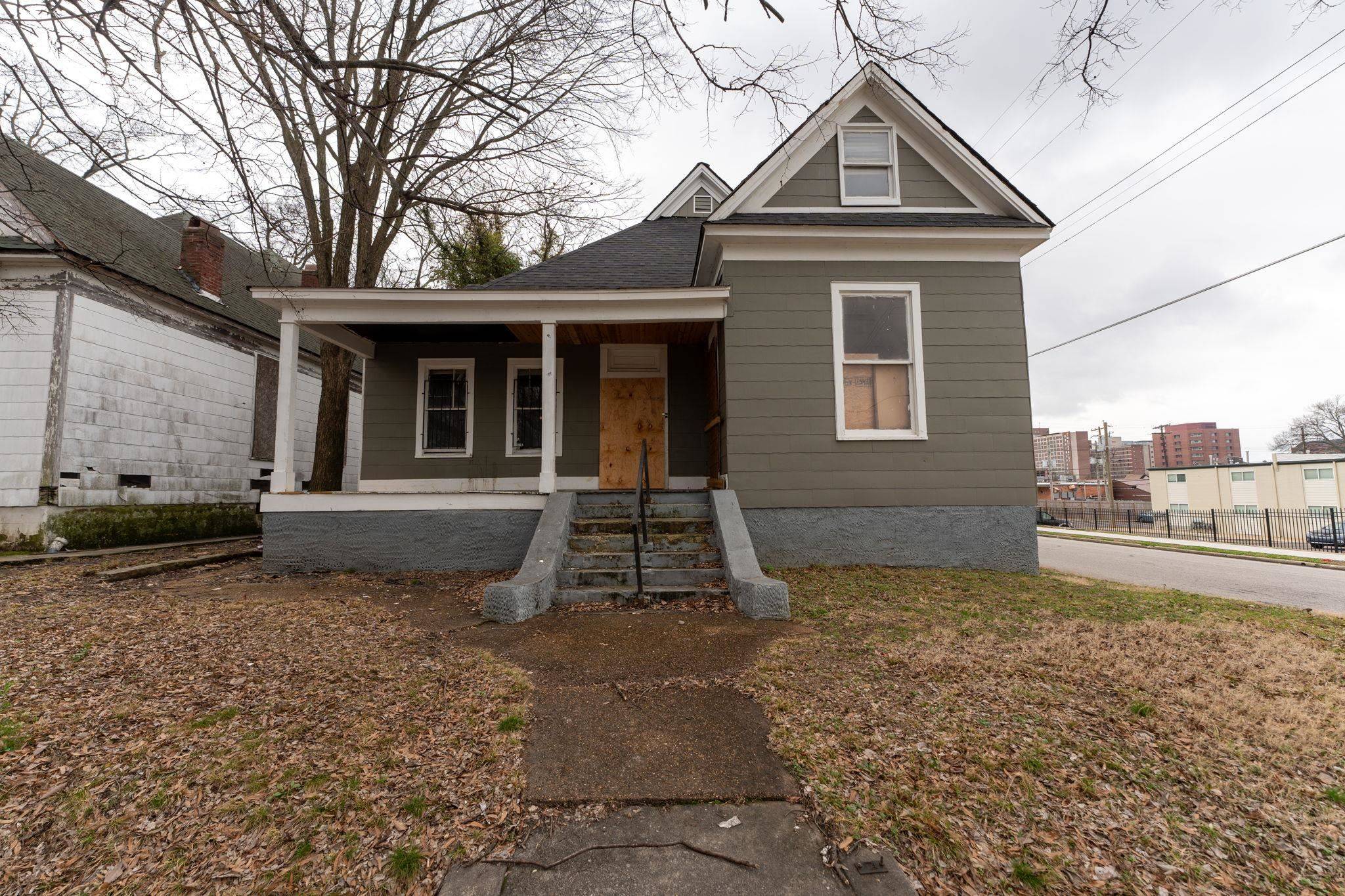 Memphis, TN 38104,1413 COURT AVE