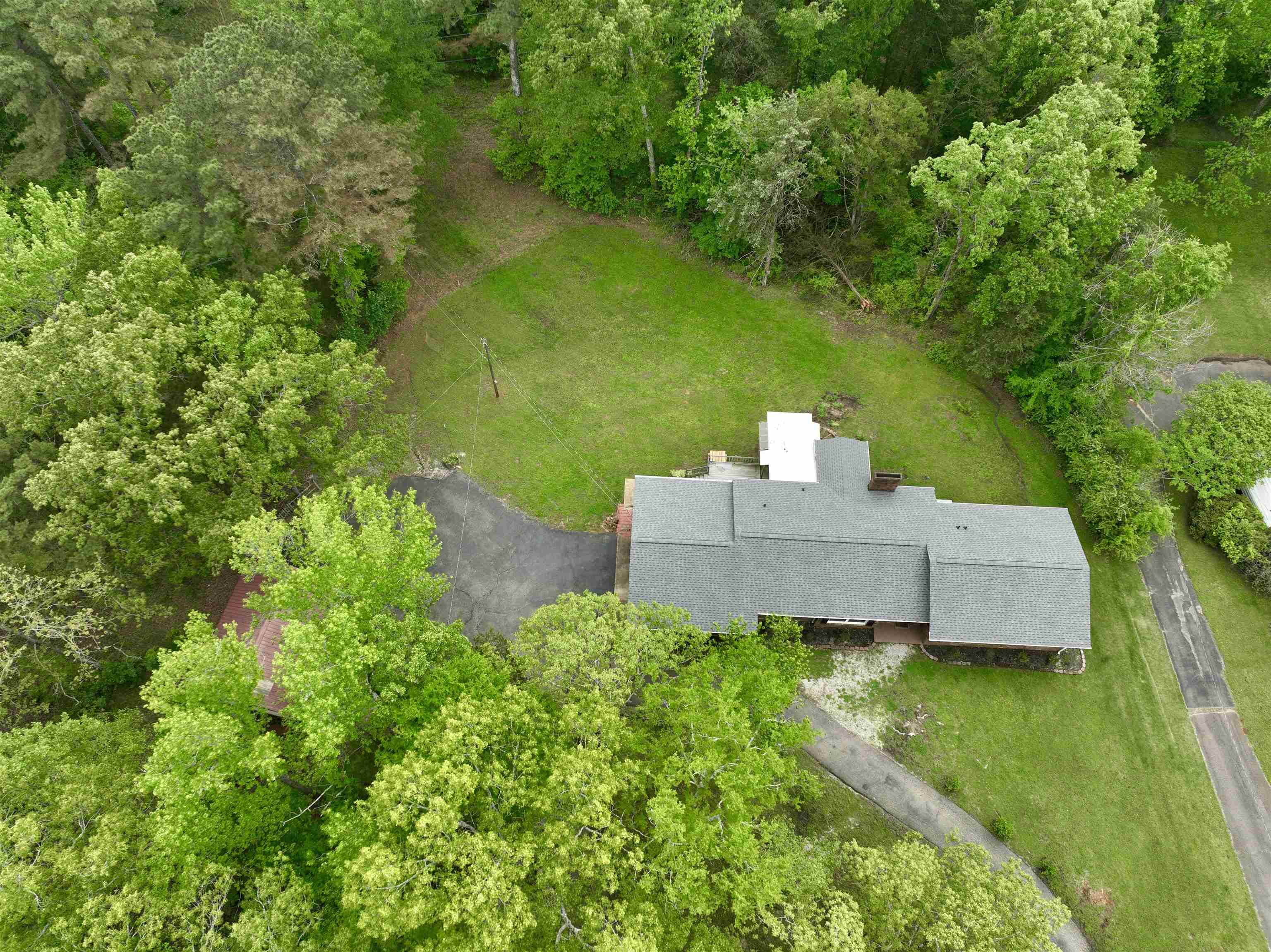 Selmer, TN 38375,767 NORTHWOOD DR