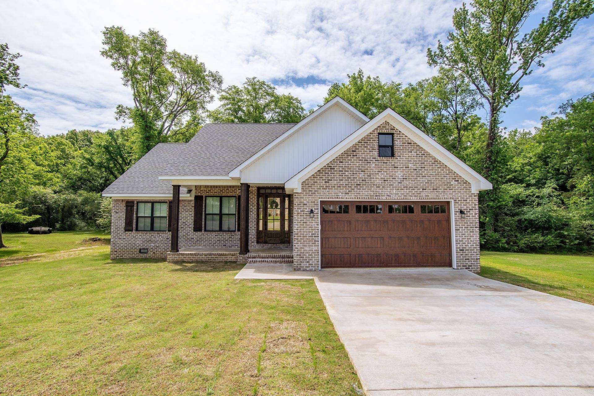 Savannah, TN 38372,50 MELROSE CV