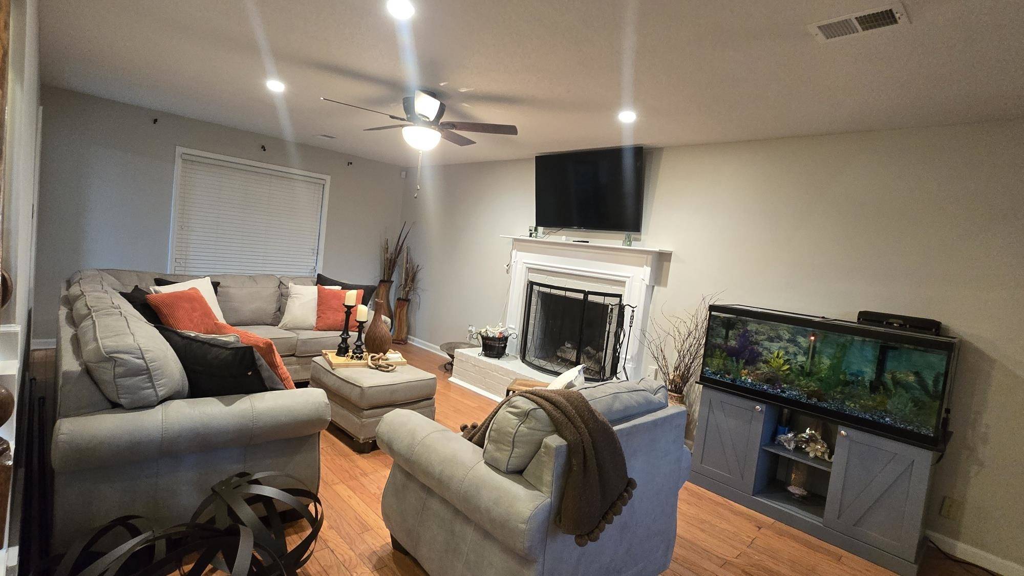 Unicorp/memphis, TN 38125,7350 HUNTER RDG