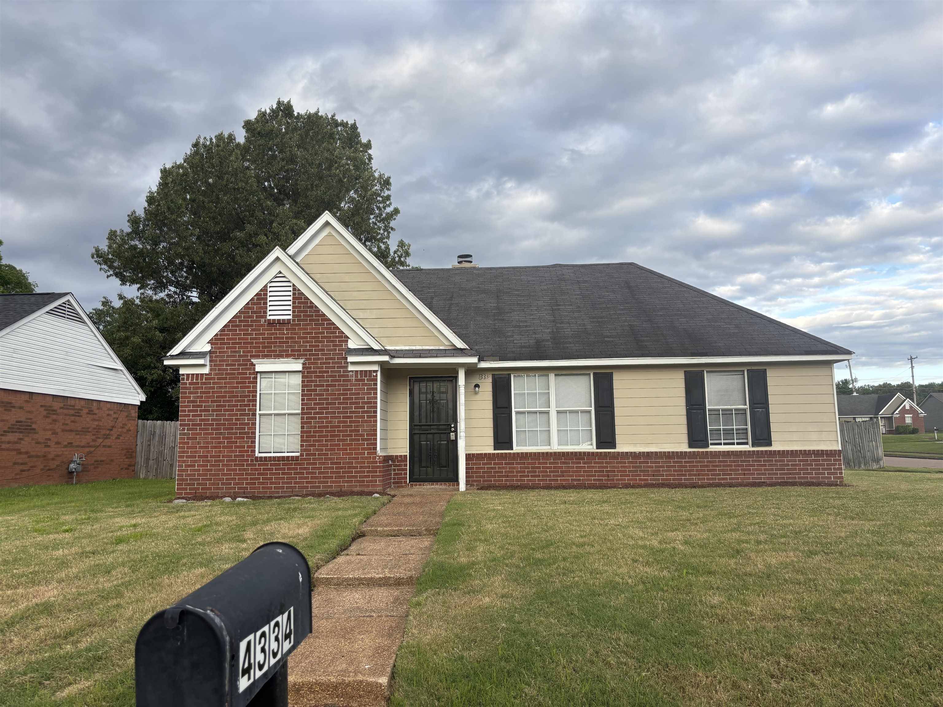 Unicorp/memphis, TN 38128,4334 CLEOPATRA RD