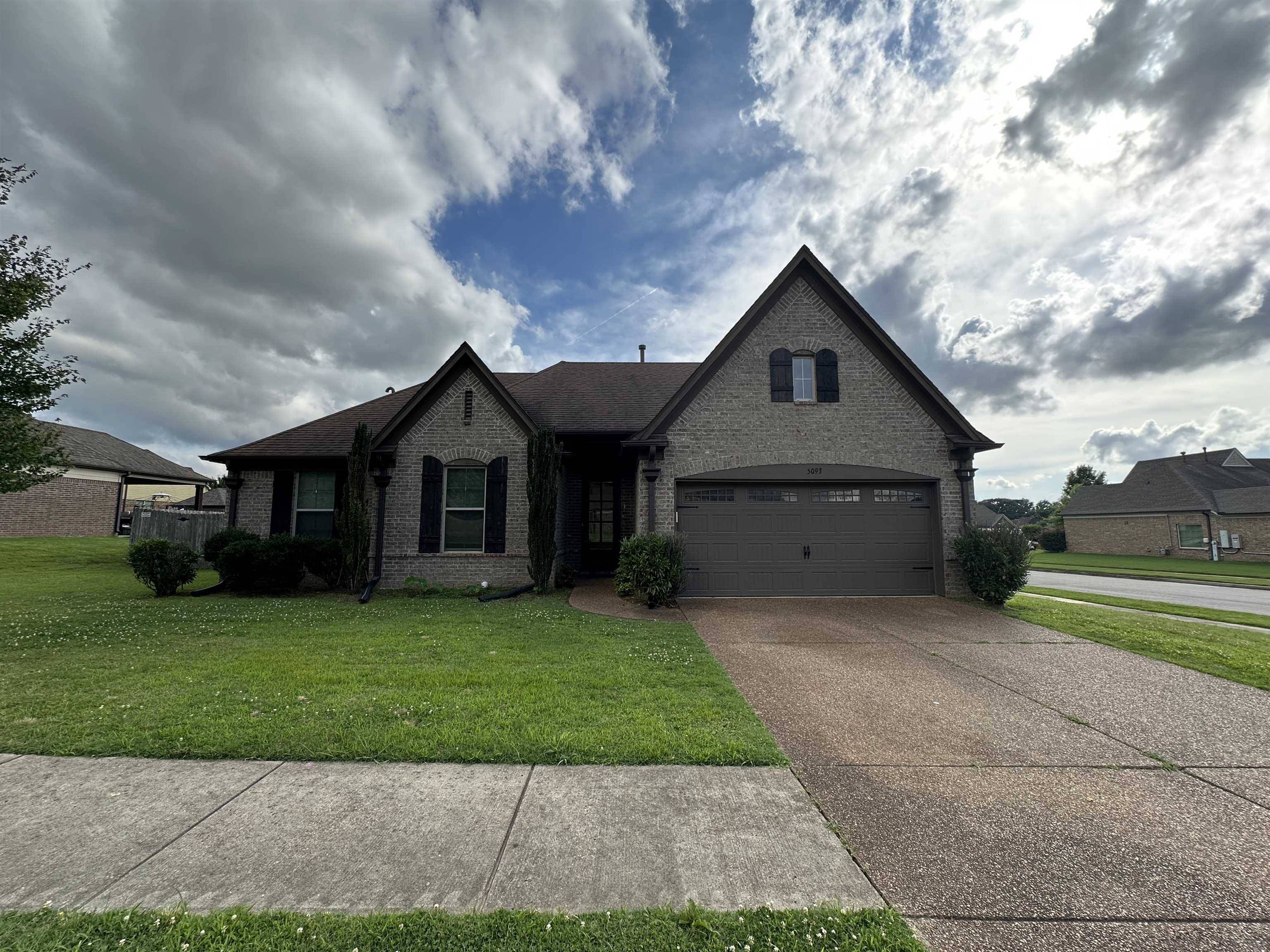 Unicorp/memphis, TN 38125,5093 SHADOWCREST CV