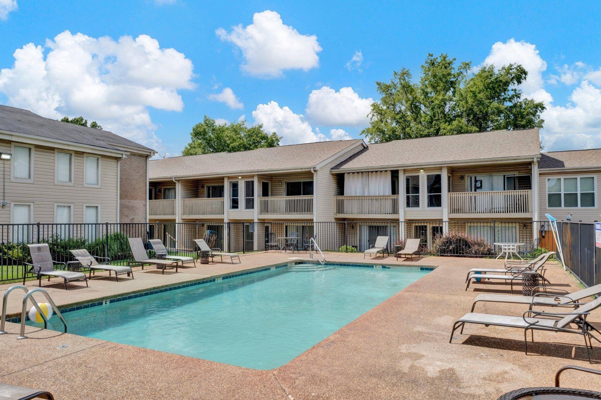 Memphis, TN 38120,6679 WHISPERING OAK PL #3