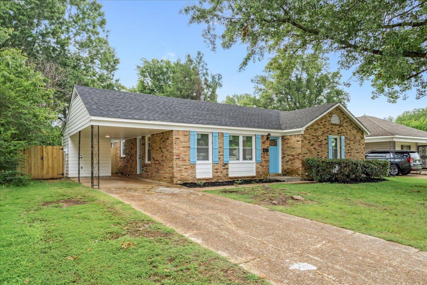 Memphis, TN 38111,1864 DENISON ST