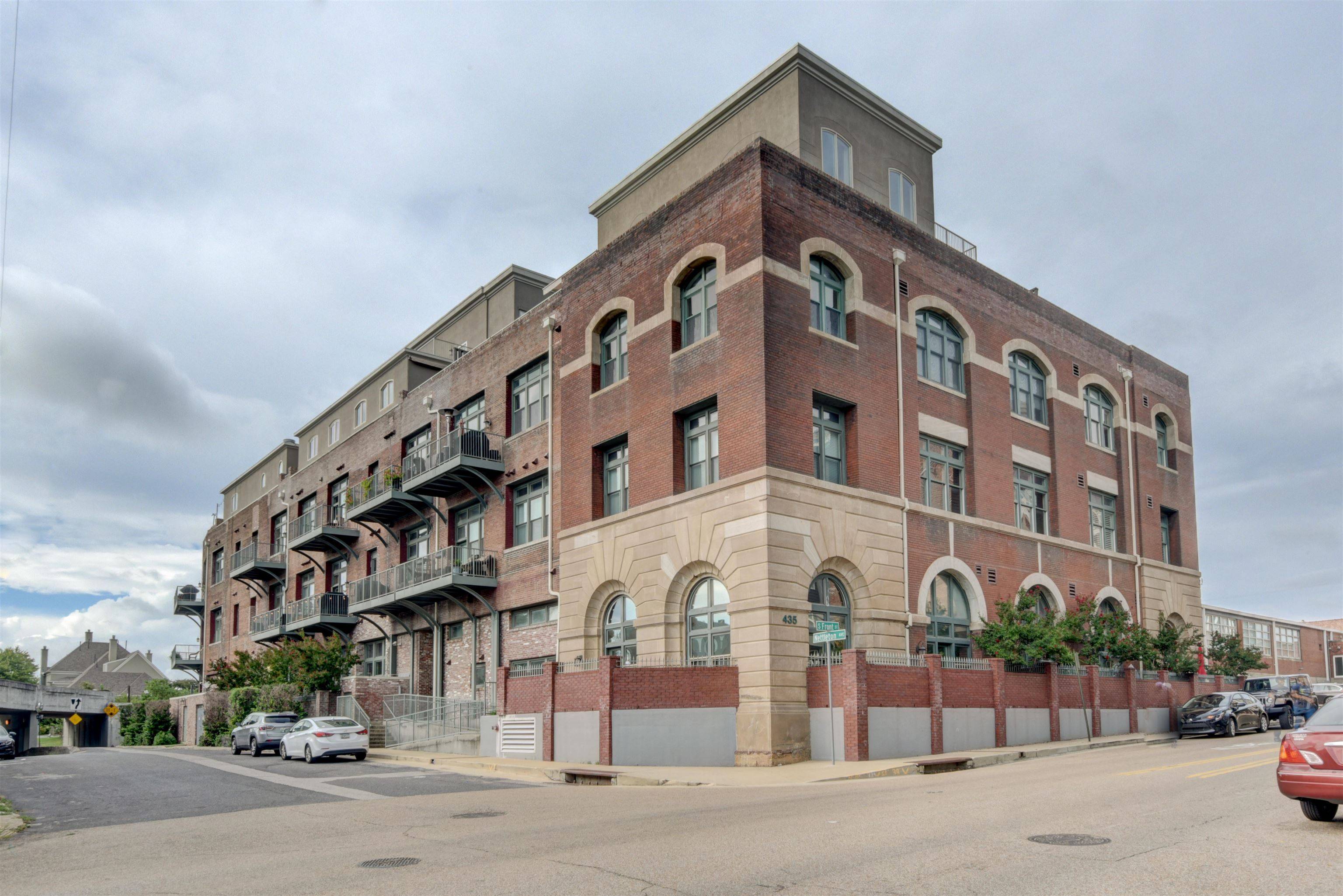 Memphis, TN 38103,435 S FRONT ST #203