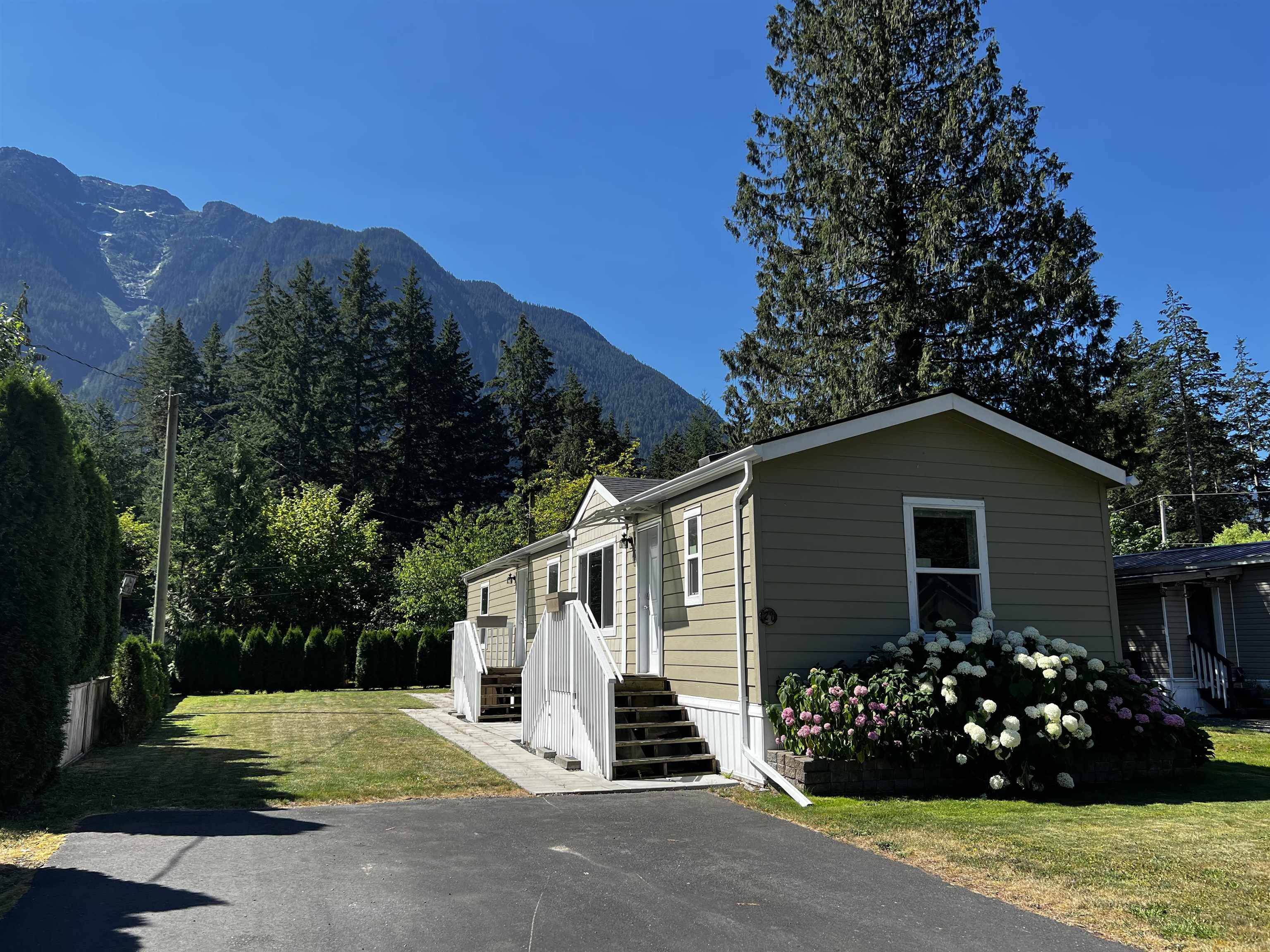 Hope, BC V0X 1L1,65367 KAWKAWA LAKE RD #29