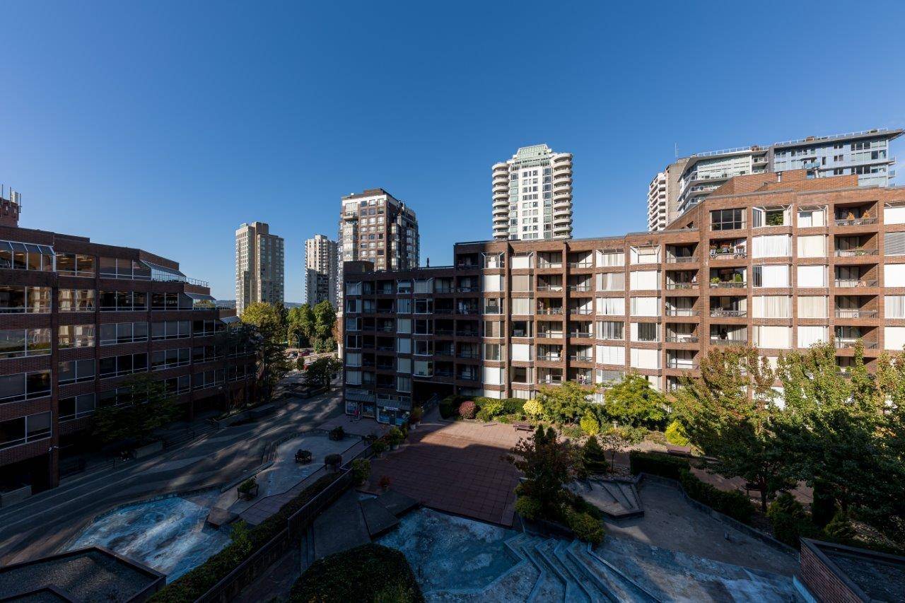 Vancouver, BC V6Z 2C1,1333 HORNBY ST #617