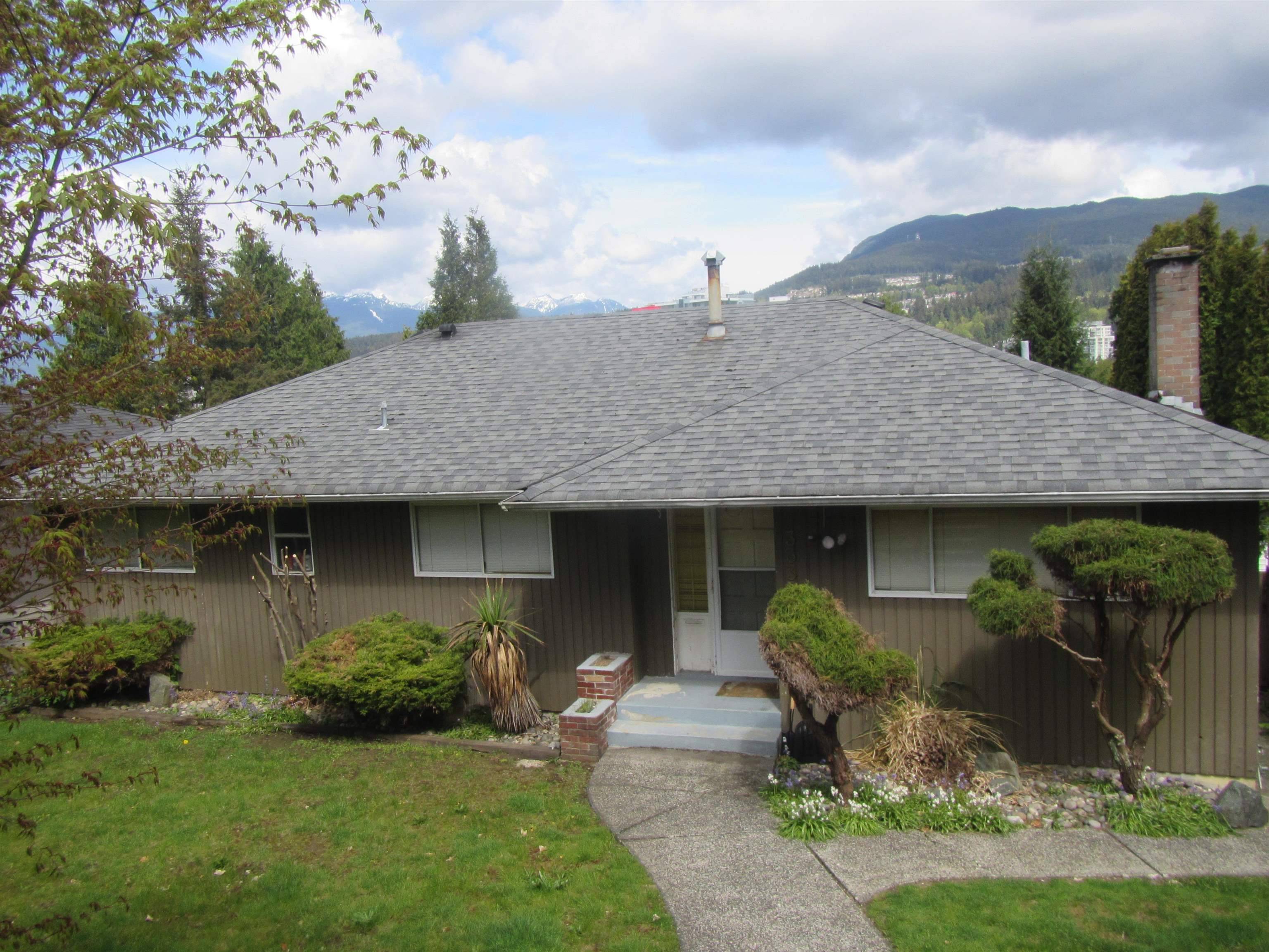 Port Moody, BC V3H 2L7,3330 VIEWMOUNT DR