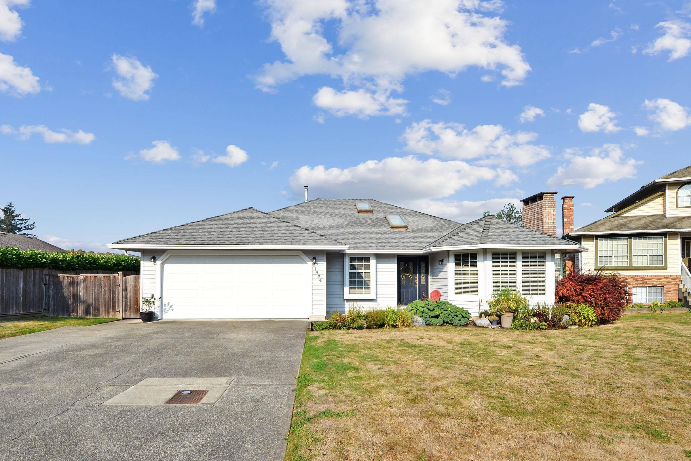 Maple Ridge, BC V2X 0V3,21934 HIGHVIEW PL