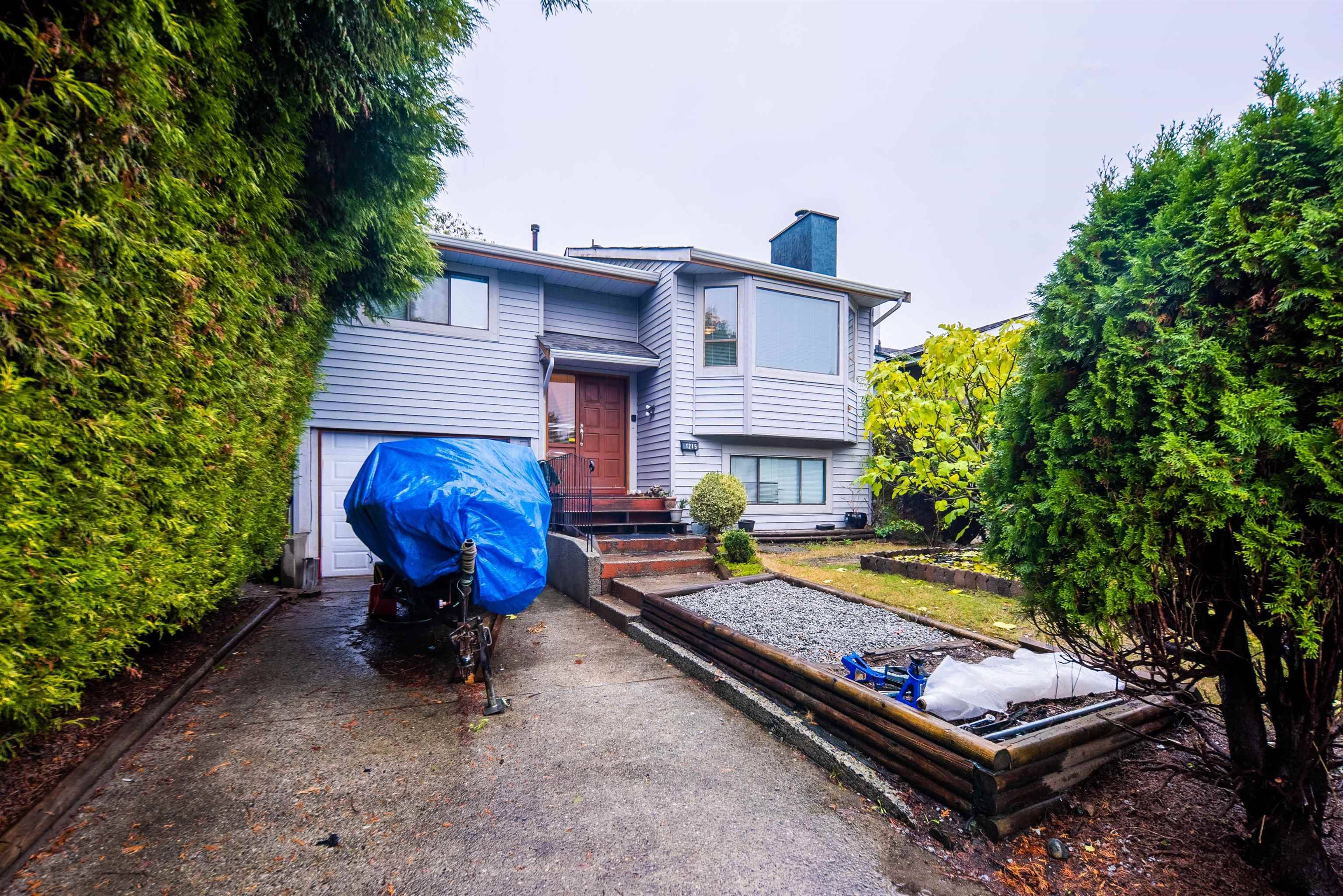 Coquitlam, BC V3B 5T3,1215 GALIANO ST