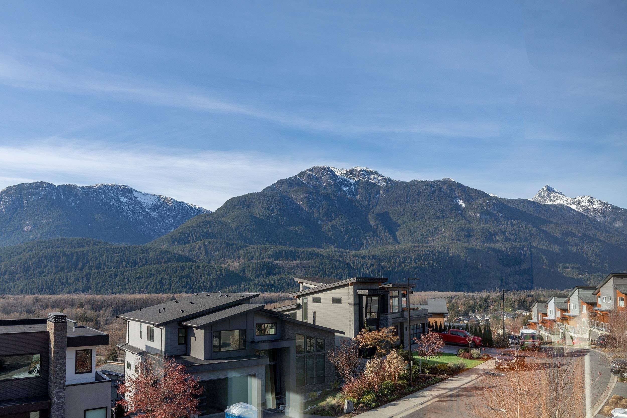 Squamish, BC V8B 0Y7,41296 HORIZON DR