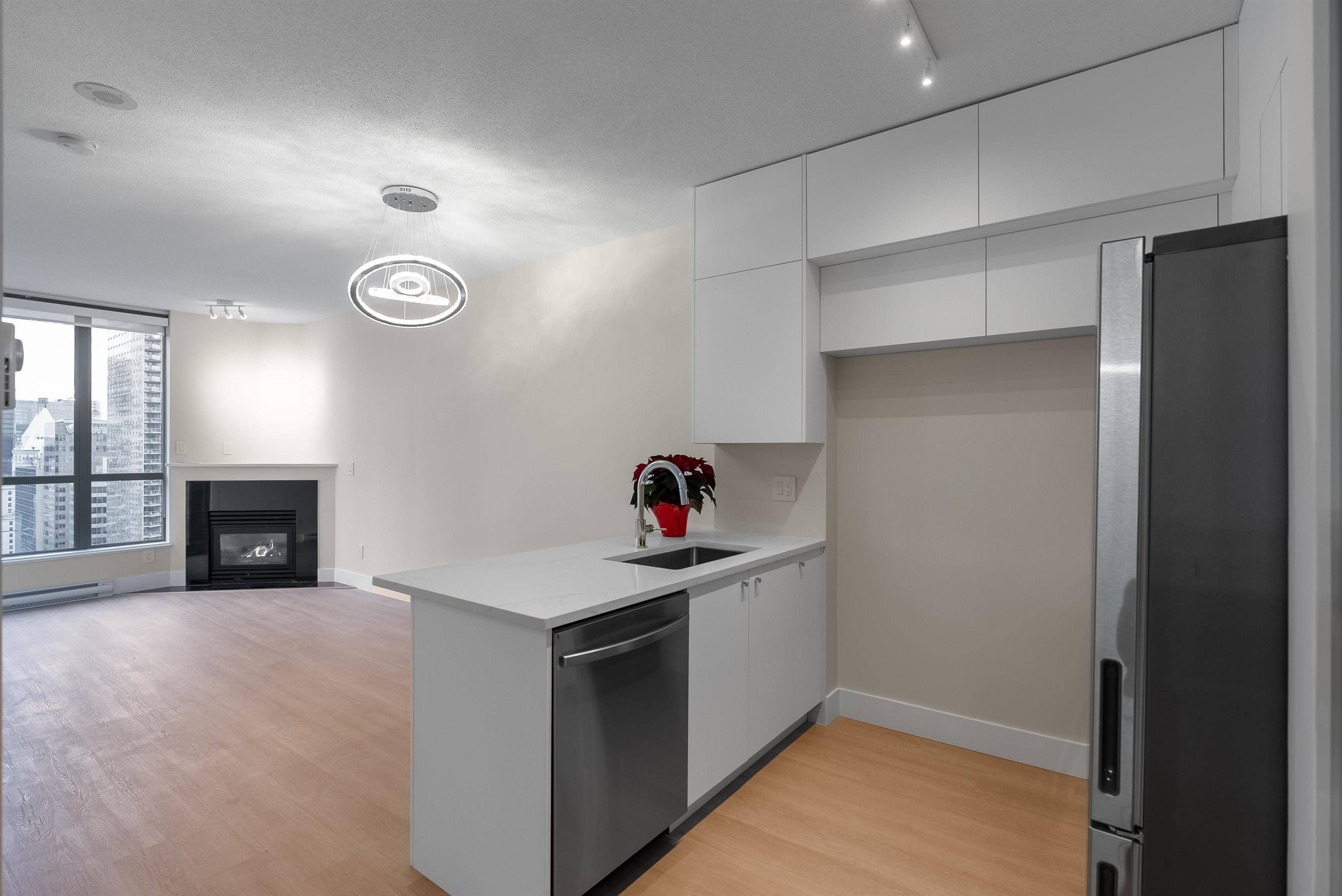 Vancouver, BC V6E 4R8,1239 W GEORGIA ST #2909