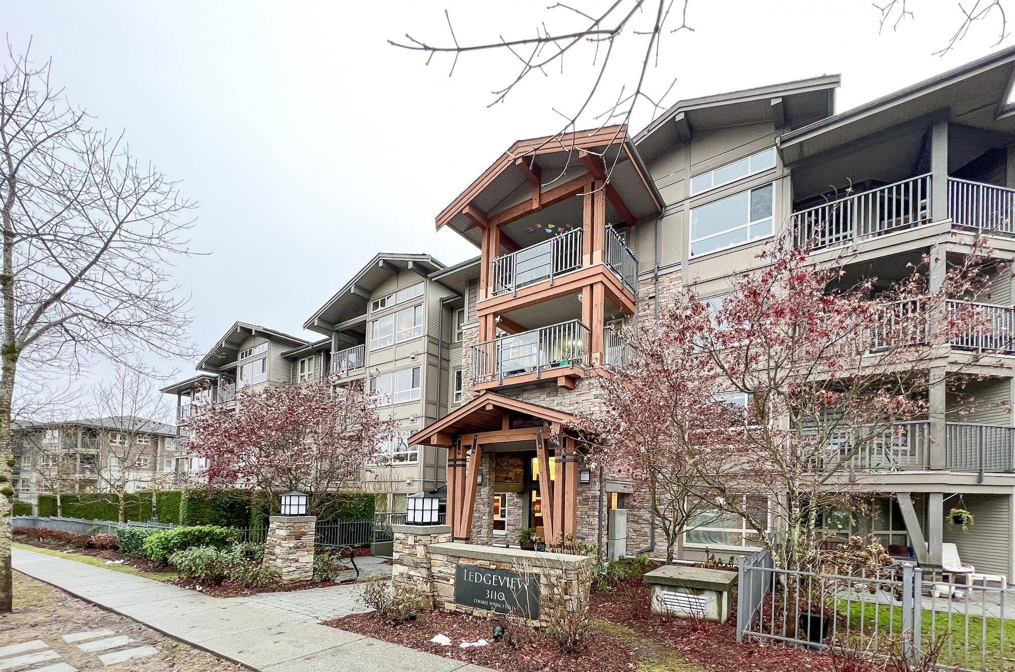 Coquitlam, BC V3E 0B4,3110 DAYANEE SPRINGS BLVD #505