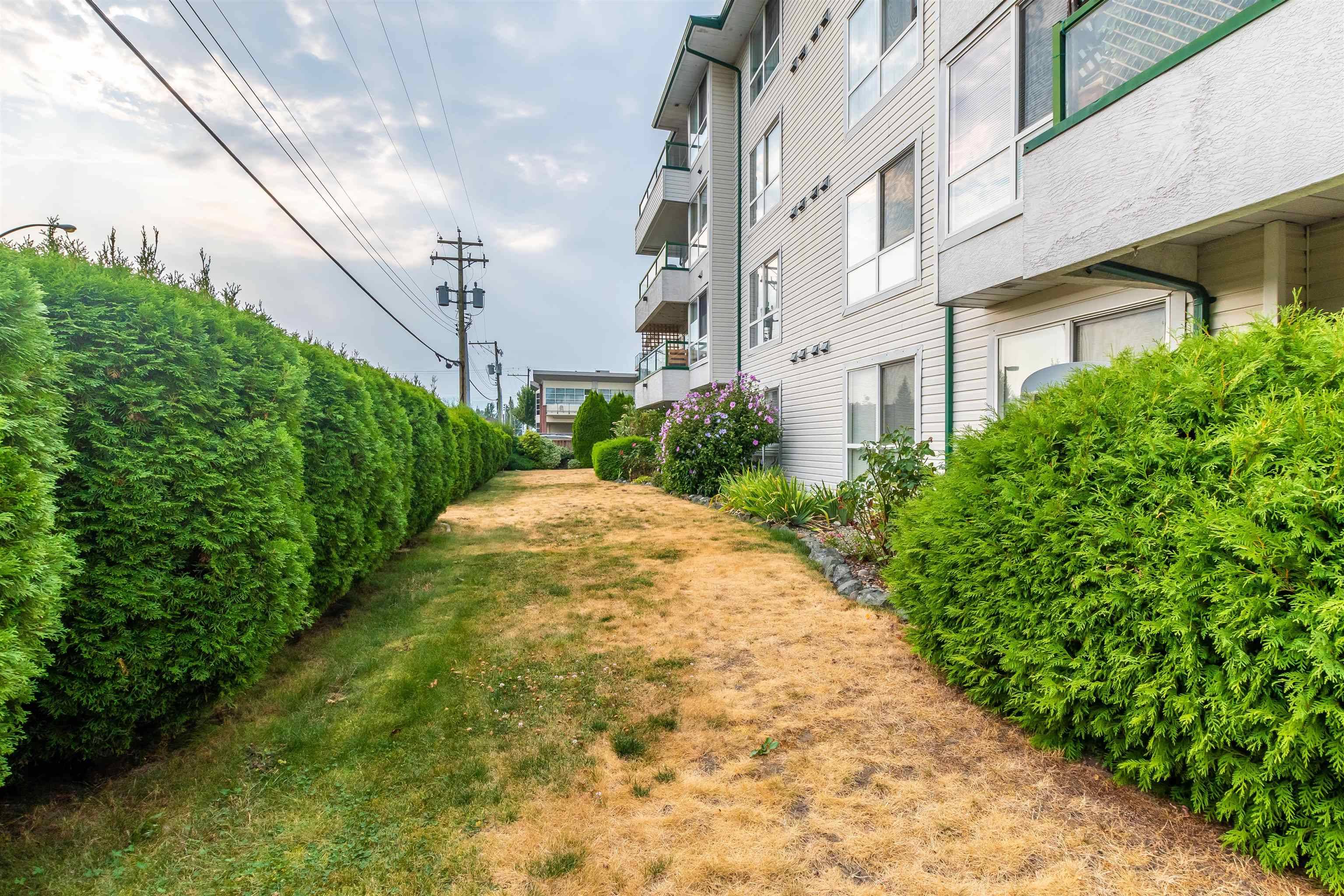 Sardis, BC V2R 3C1,7415 SHAW AVE #102