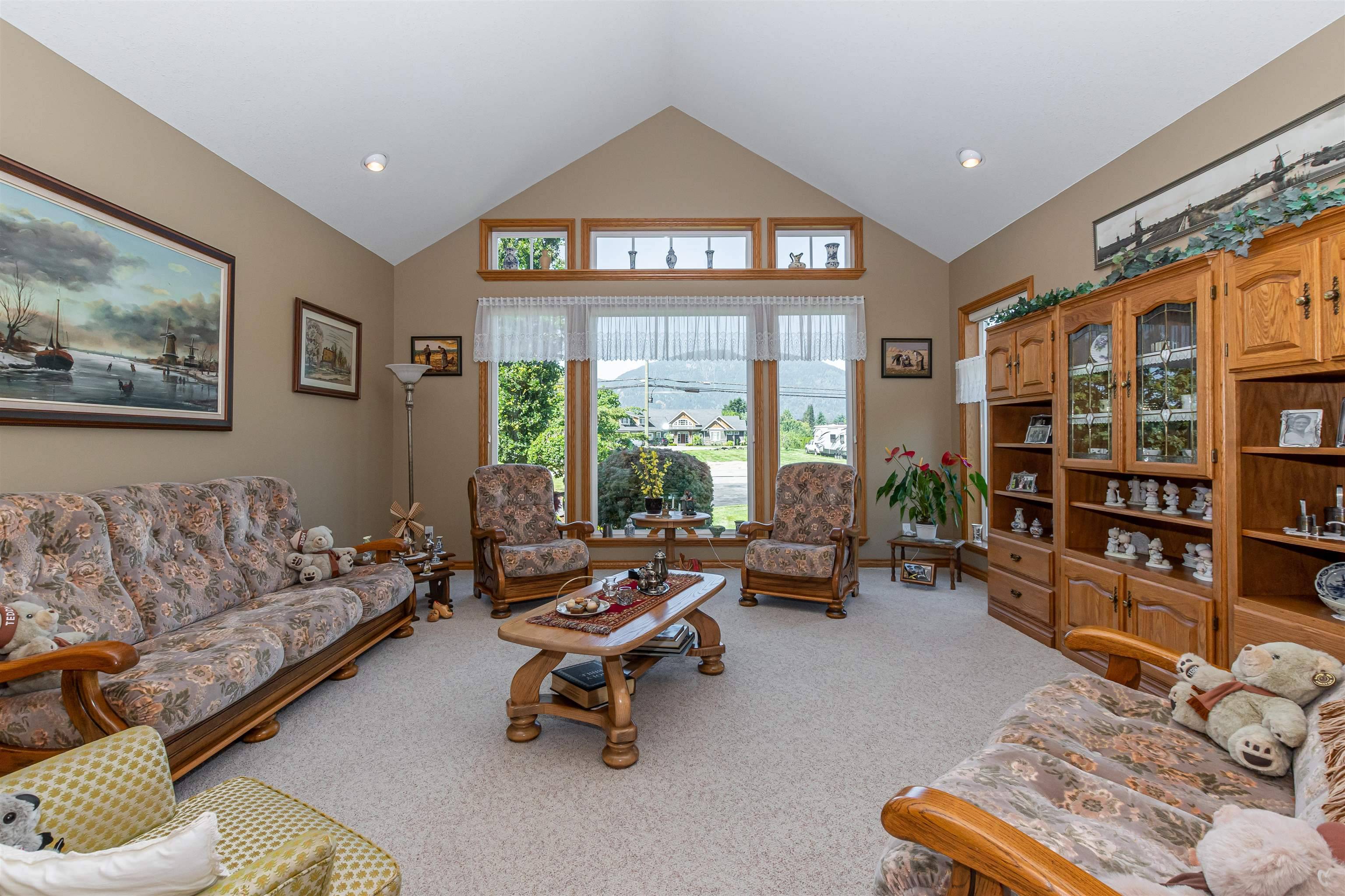 Sardis - Greendale, BC V2R 4N6,6270 SUMAS PRAIRIE RD