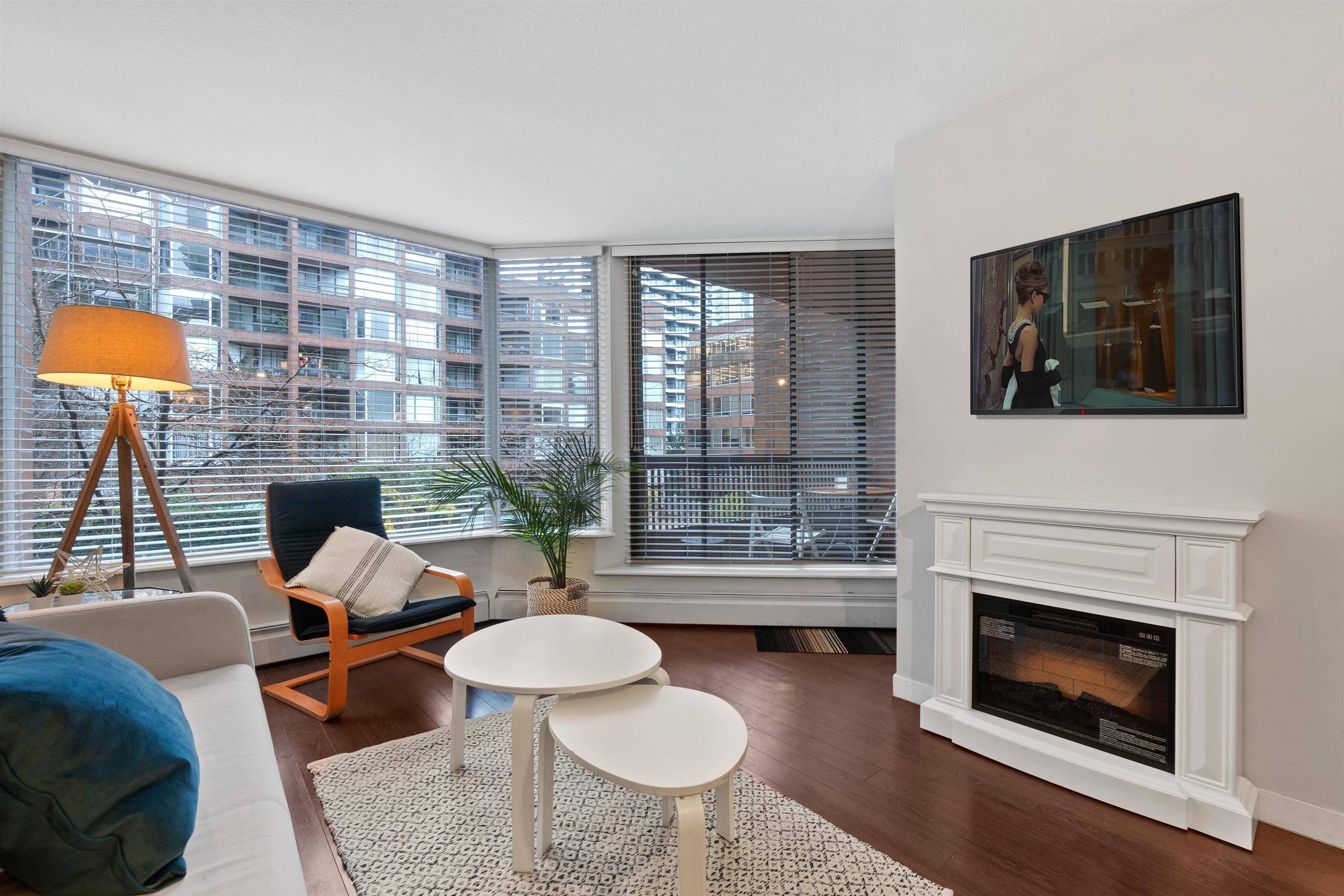 Vancouver, BC V6Z 2B8,1330 BURRARD ST #318