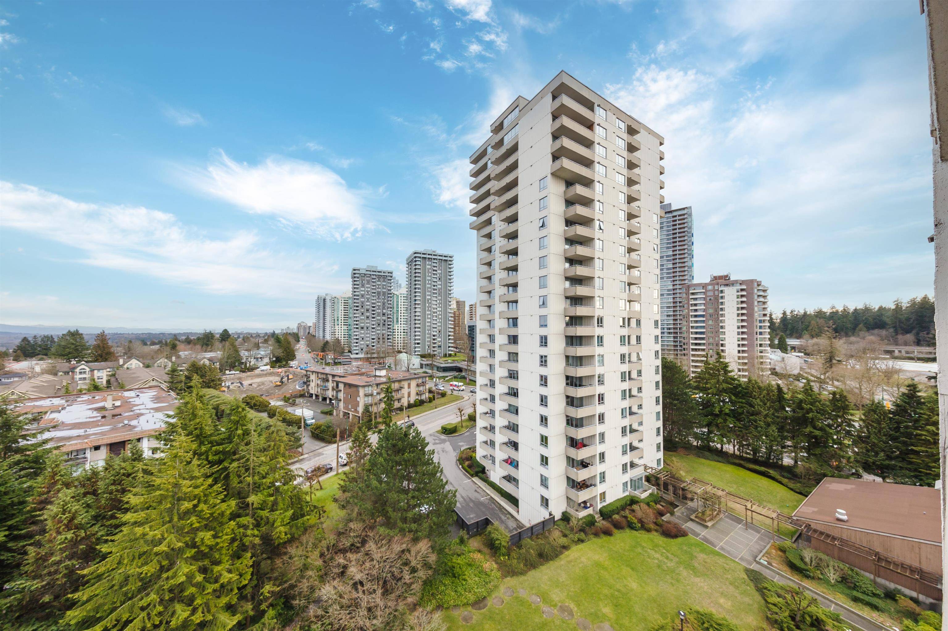 Burnaby, BC V5H 1K2,4160 SARDIS ST #1106