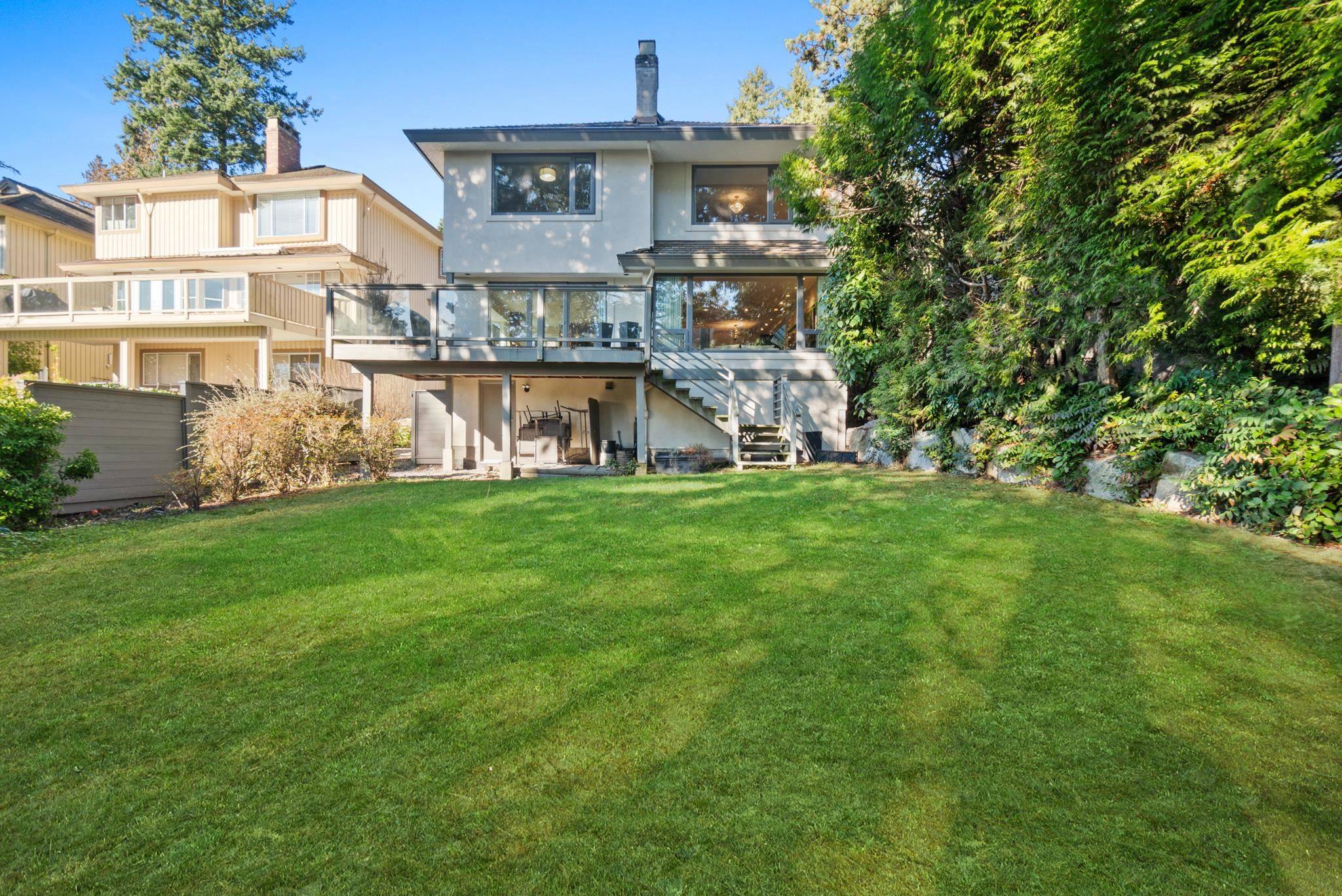 West Vancouver, BC V7W 3C2,4812 HEADLAND CLOSE