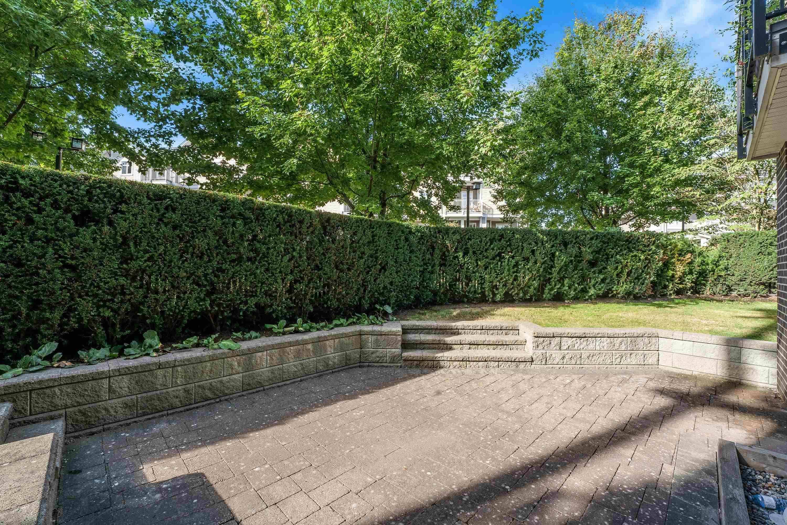 Burnaby, BC V5J 0E4,5788 SIDLEY ST #123