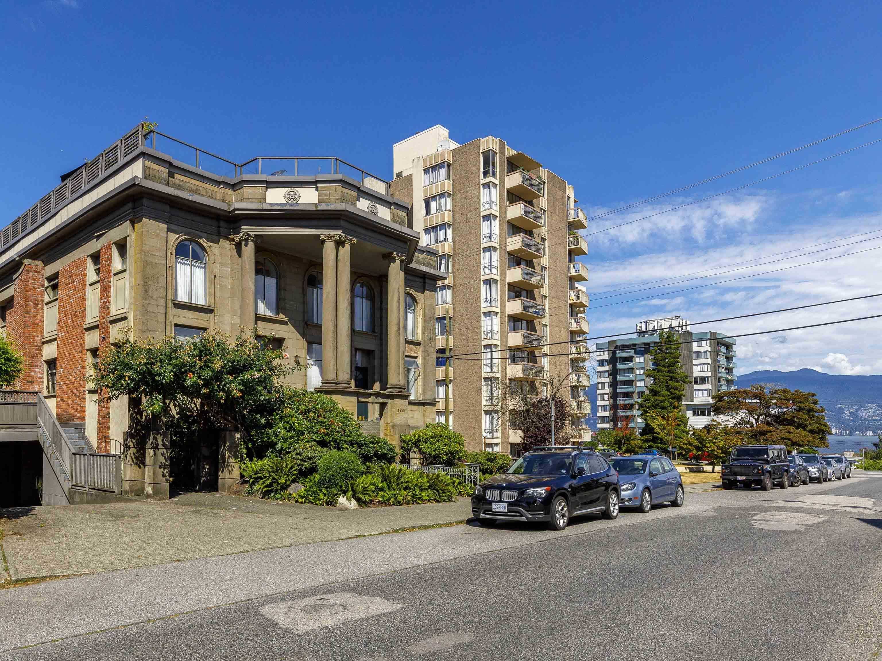 Vancouver, BC V6K 3J8,1855 VINE ST #4