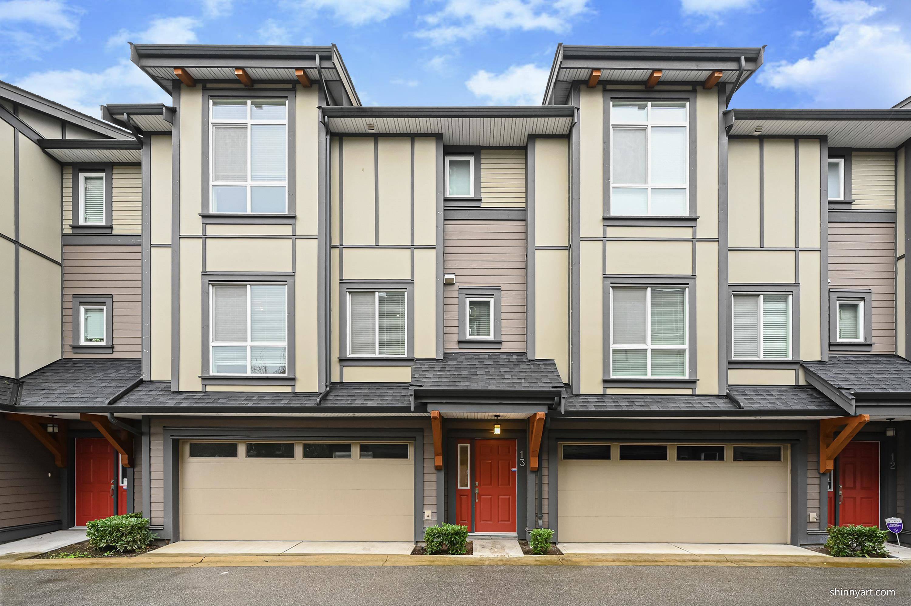 Richmond, BC V6Y 0G4,6333 ALDER ST #13