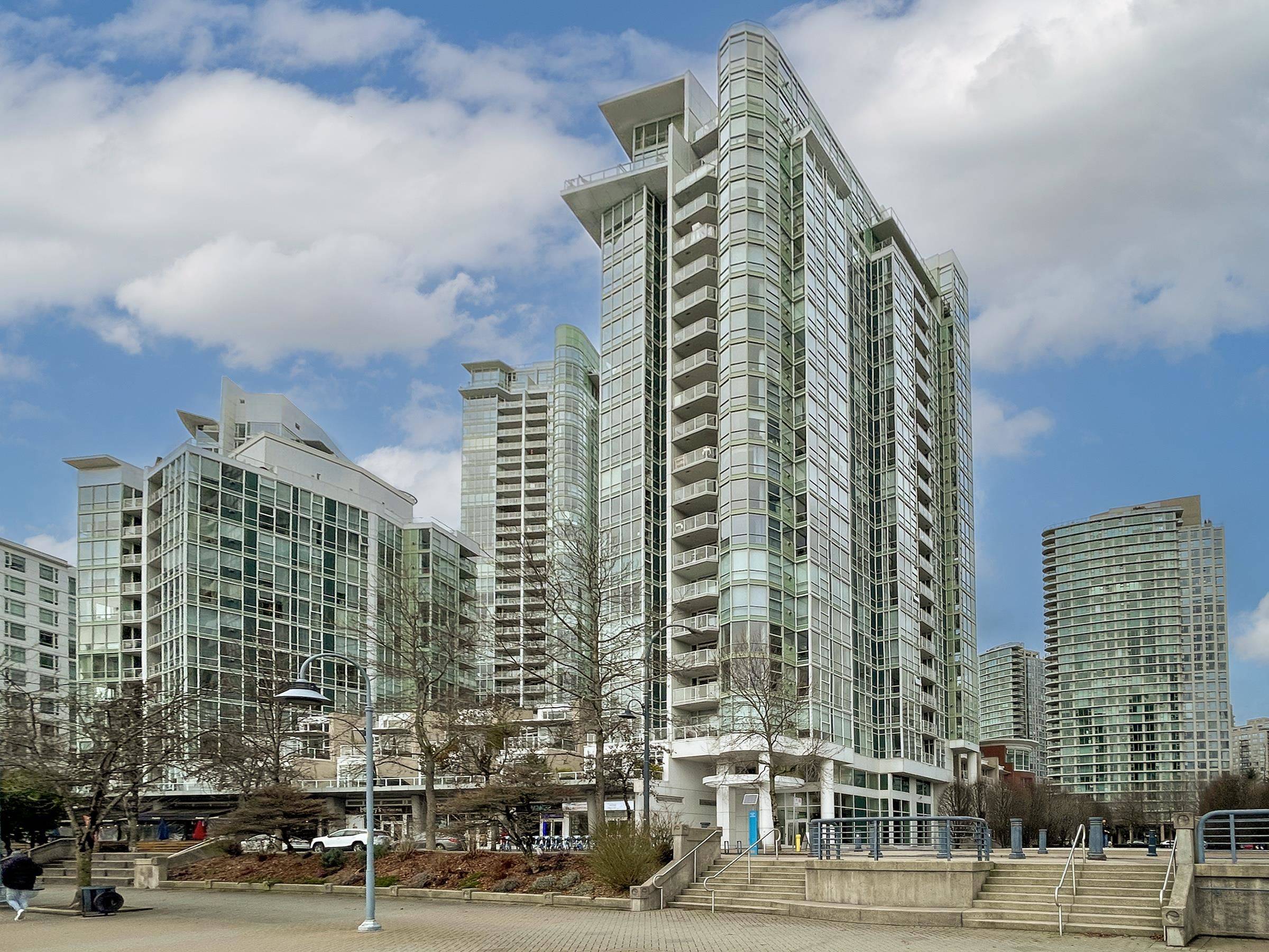 Vancouver, BC V6Z 2Z5,1077 MARINASIDE CRES #3K