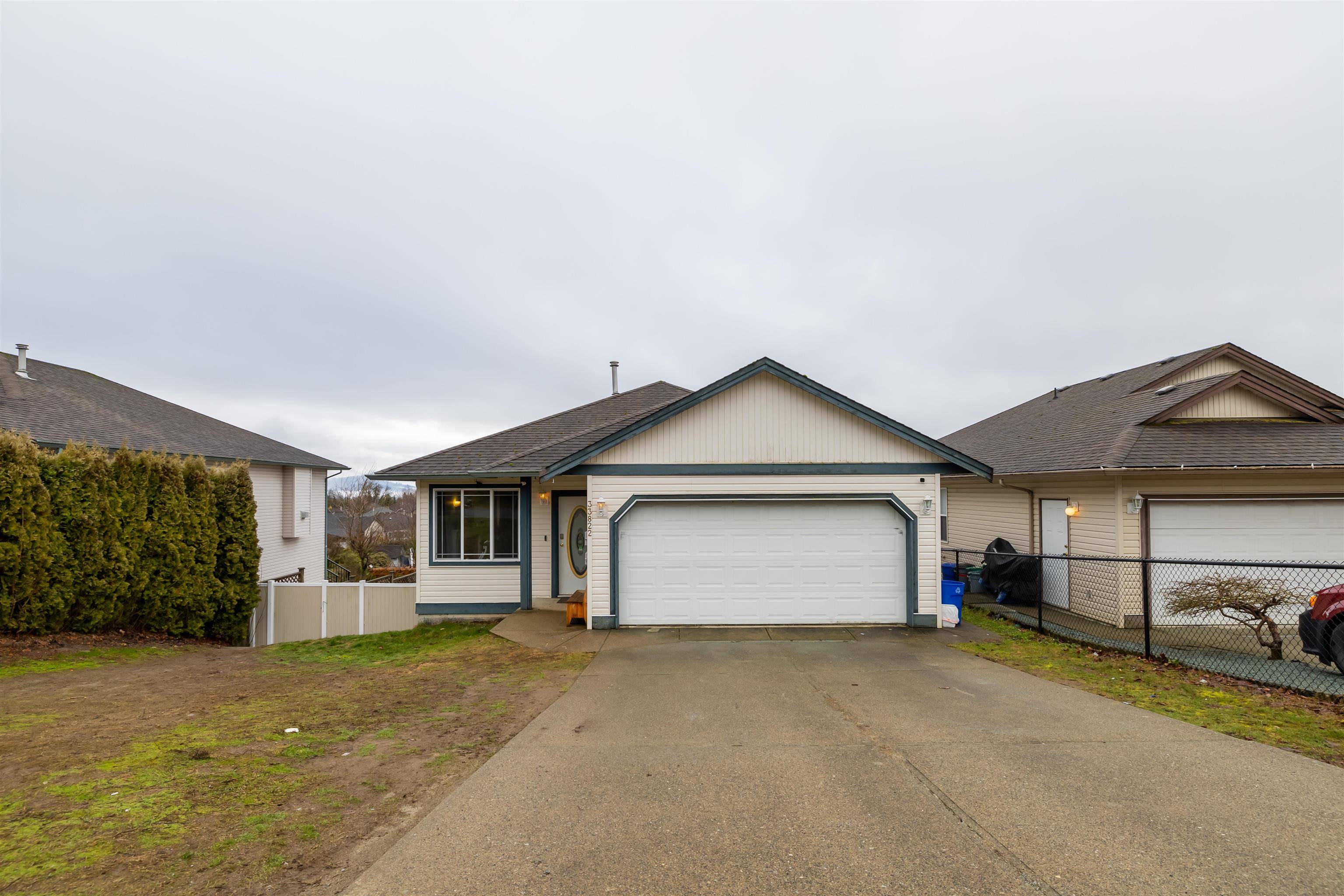 Mission, BC V2V 7A1,33822 BLUEBERRY DR