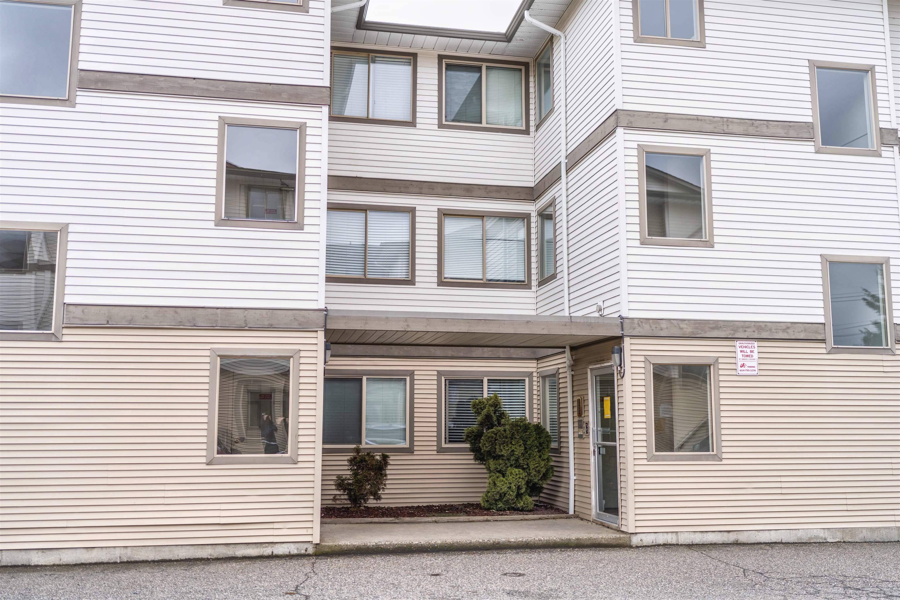 Sardis, BC V2R 3C1,7435 SHAW AVE #106