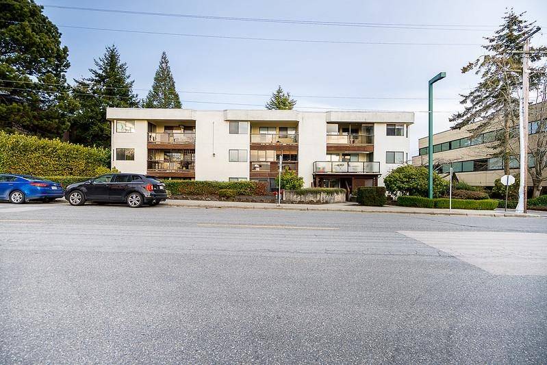 White Rock, BC V4B 4A5,1526 GEORGE ST #305