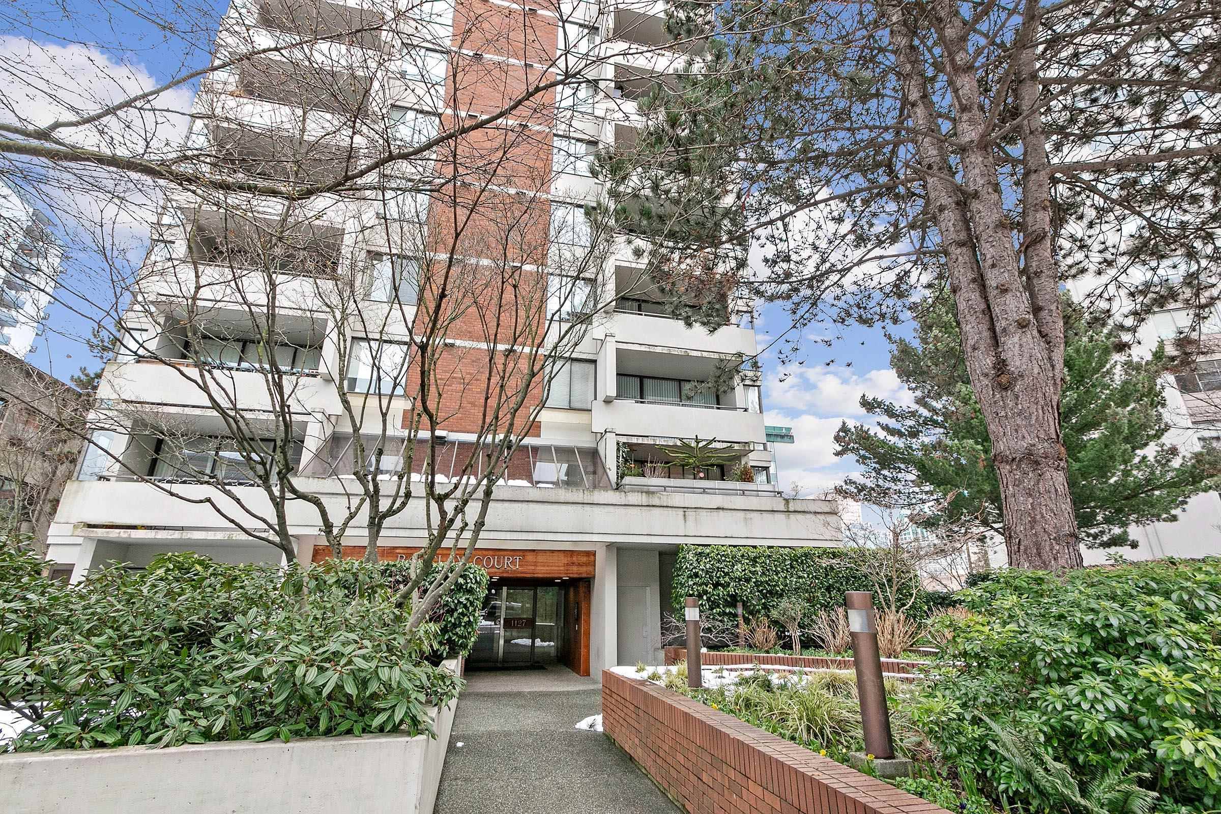 Vancouver, BC V6E 4C6,1127 BARCLAY ST #1301