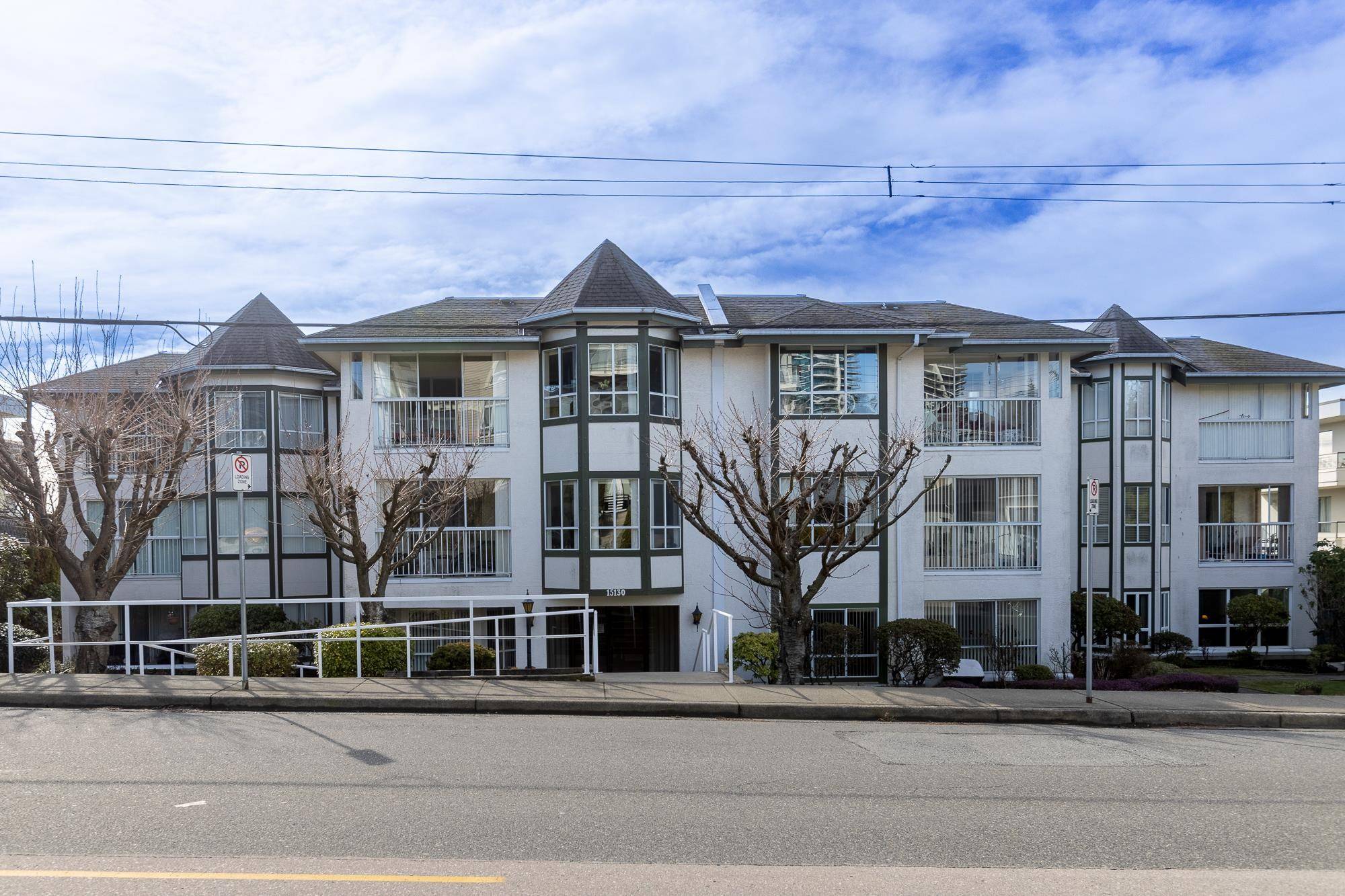 White Rock, BC V4B 2E7,15130 ROPER AVE #203